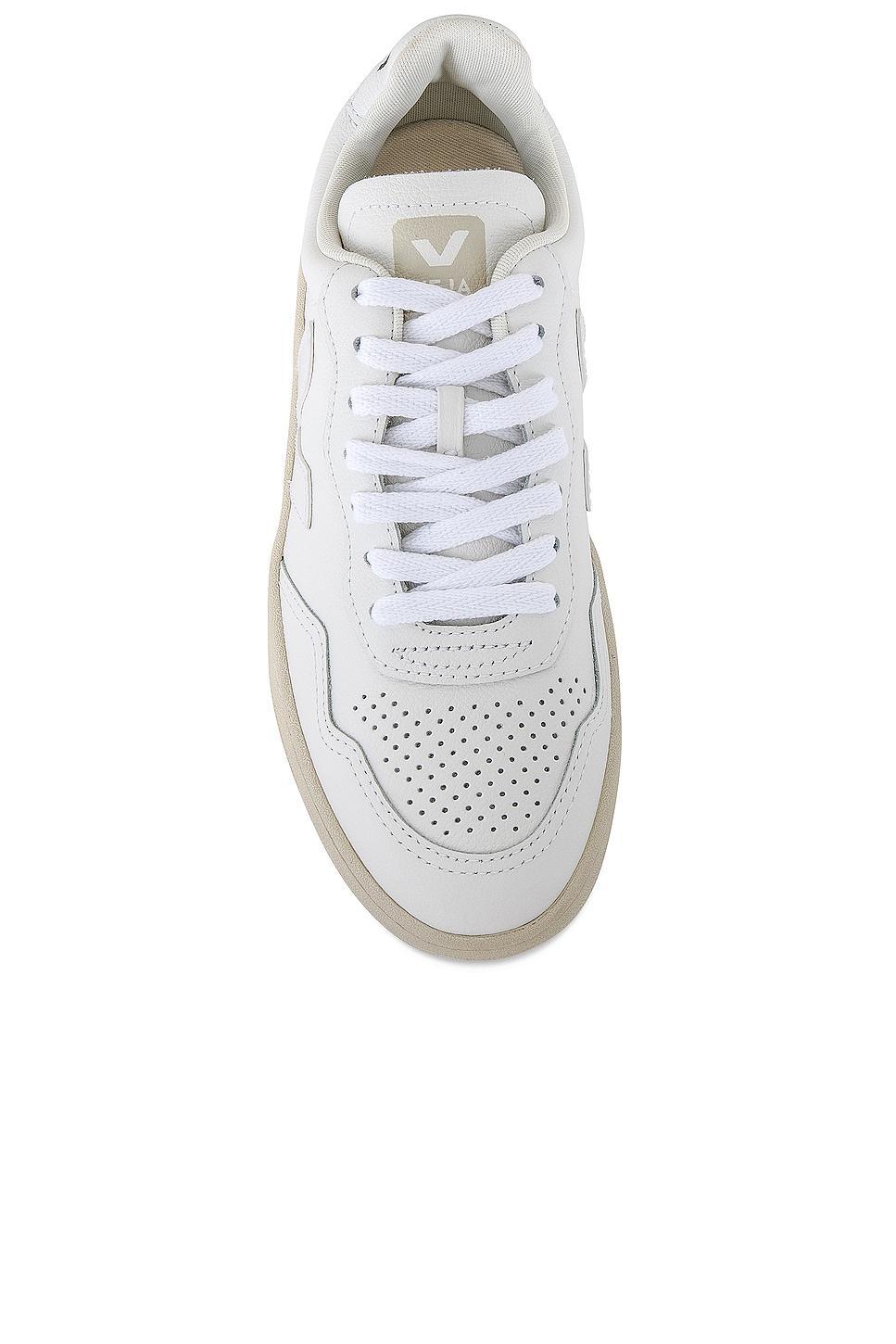 V-90 Sneaker Veja Product Image