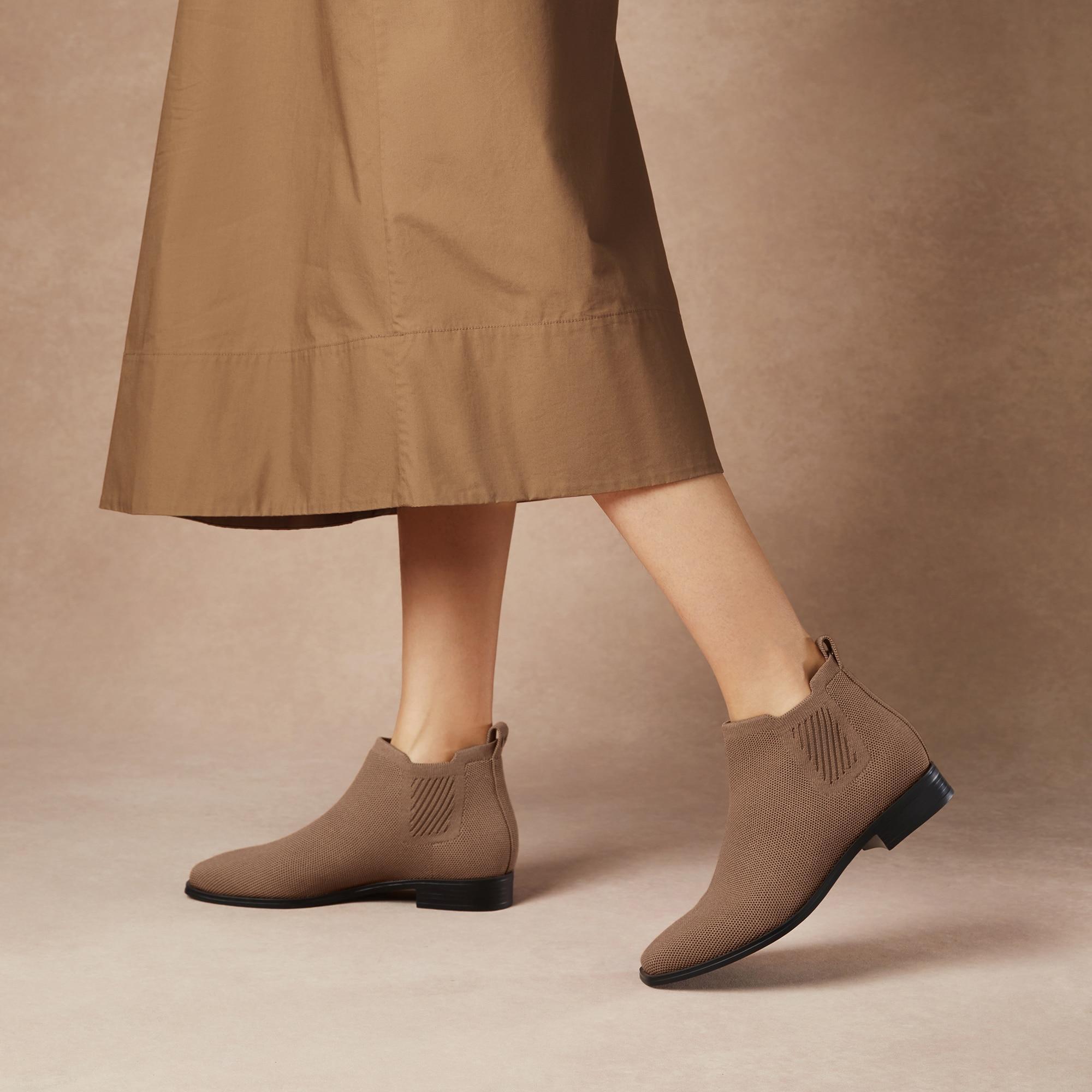 Square-Toe Water-Repellent Ankle Boots (Ryan Pro) Product Image