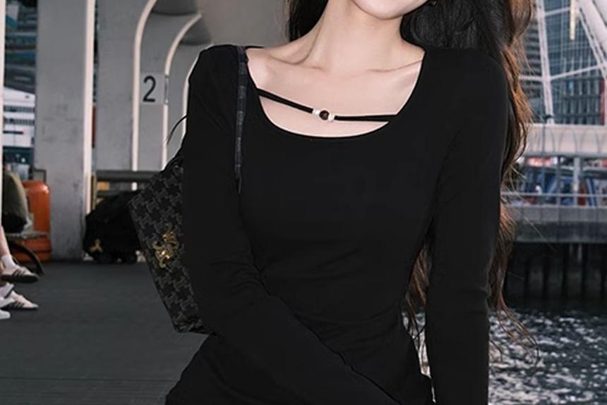 Long-Sleeve Scoop Neck Plain Beaded Maxi Mermaid Dress Product Image