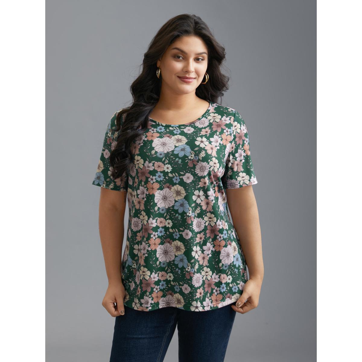 Plus Size Crew Neck Floral Print Stretchy T-Shirt DarkGreen Women Casual Contrast Natural Flowers Round Neck Everyday T-shirts BloomChic 18-20/2X Product Image