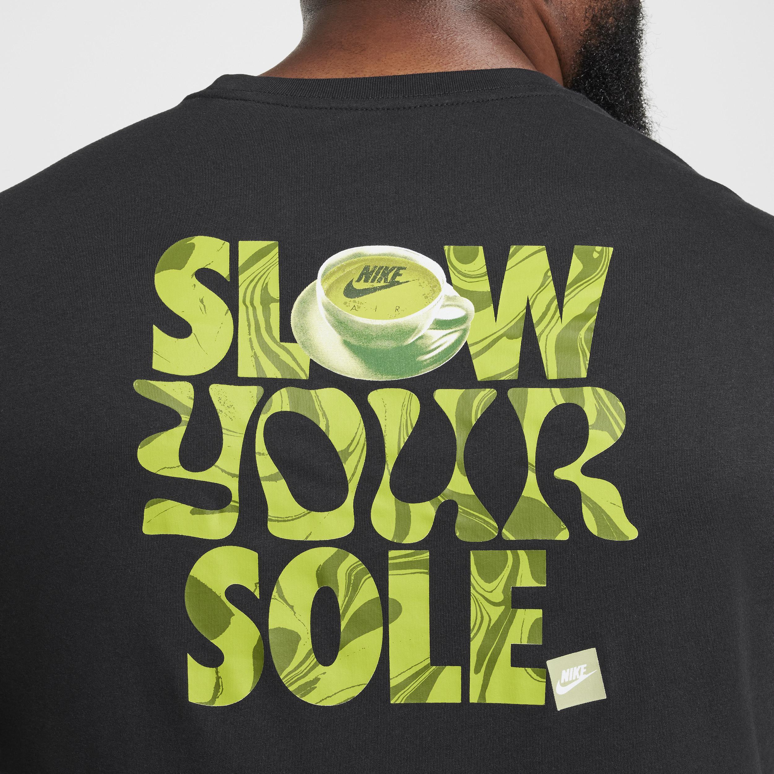 Nike Sportswear Club Long-Sleeve T-Shirt Product Image