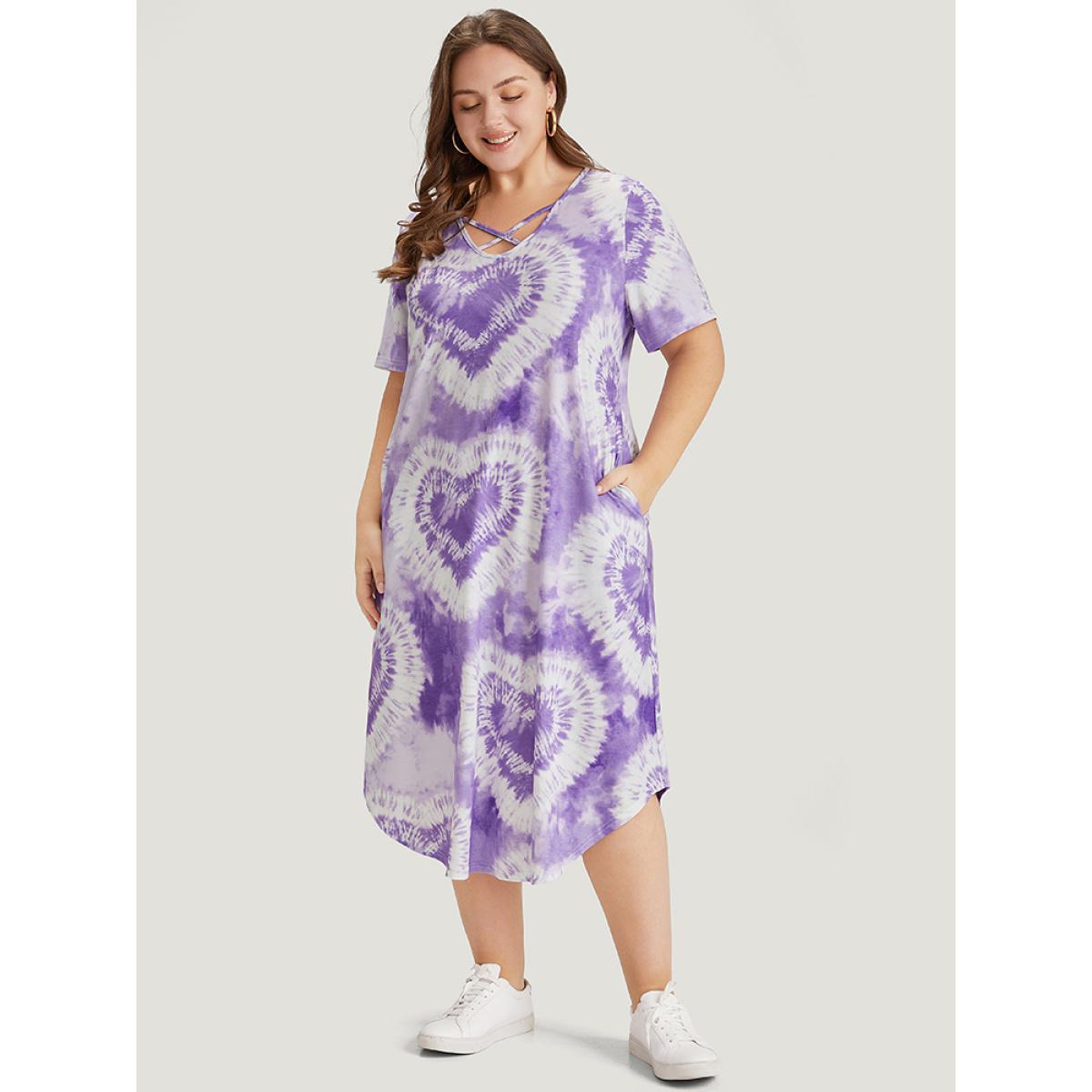 Plus Size Heart Print Tie Dye Pocket Crisscross Neck Dress Lilac Women Casual Printed V-neck Short sleeve Curvy Midi Dress BloomChic 26/4X Product Image