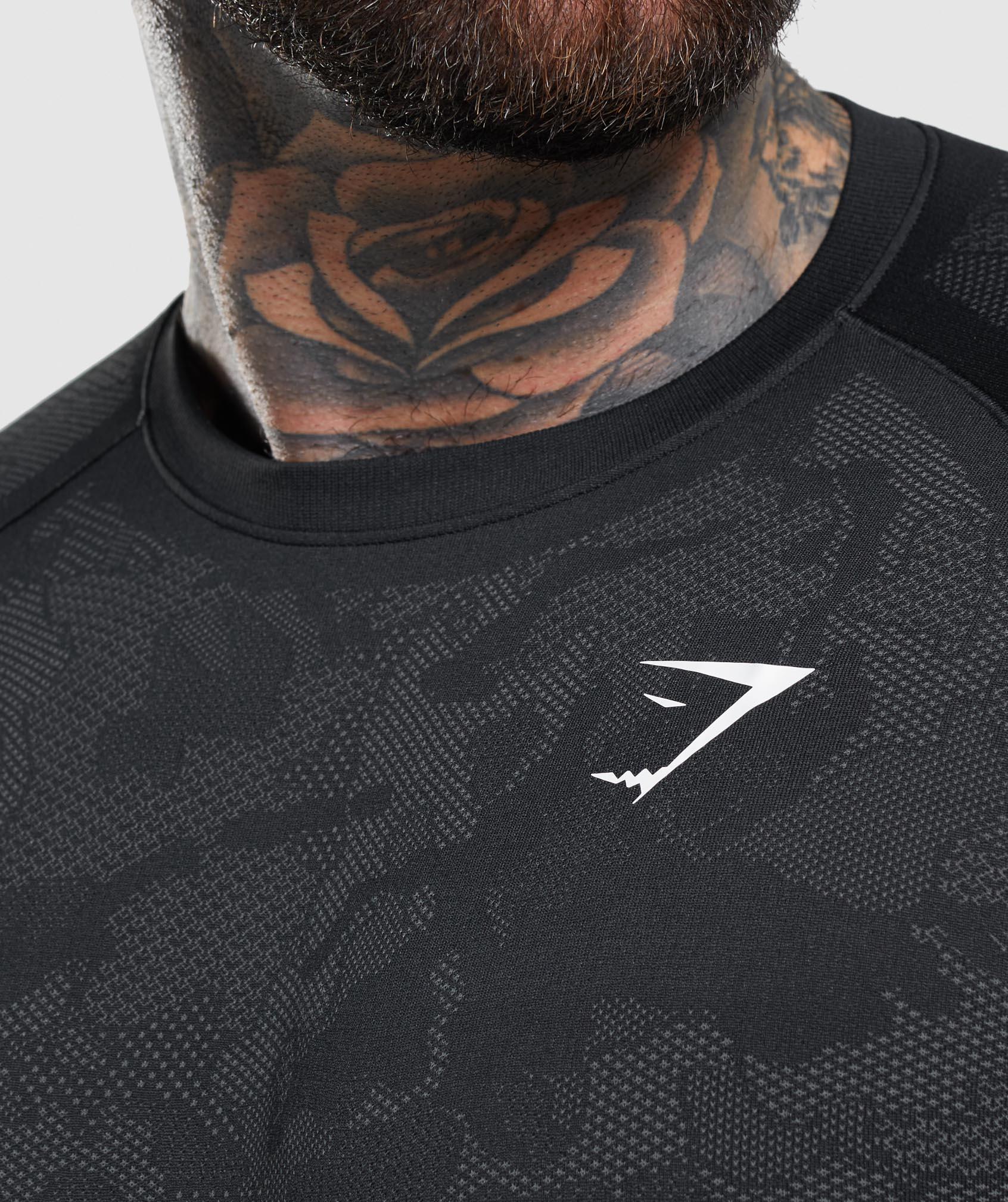 Gymshark Geo Seamless Long Sleeve T-Shirt - Black/Charcoal Grey Male Product Image