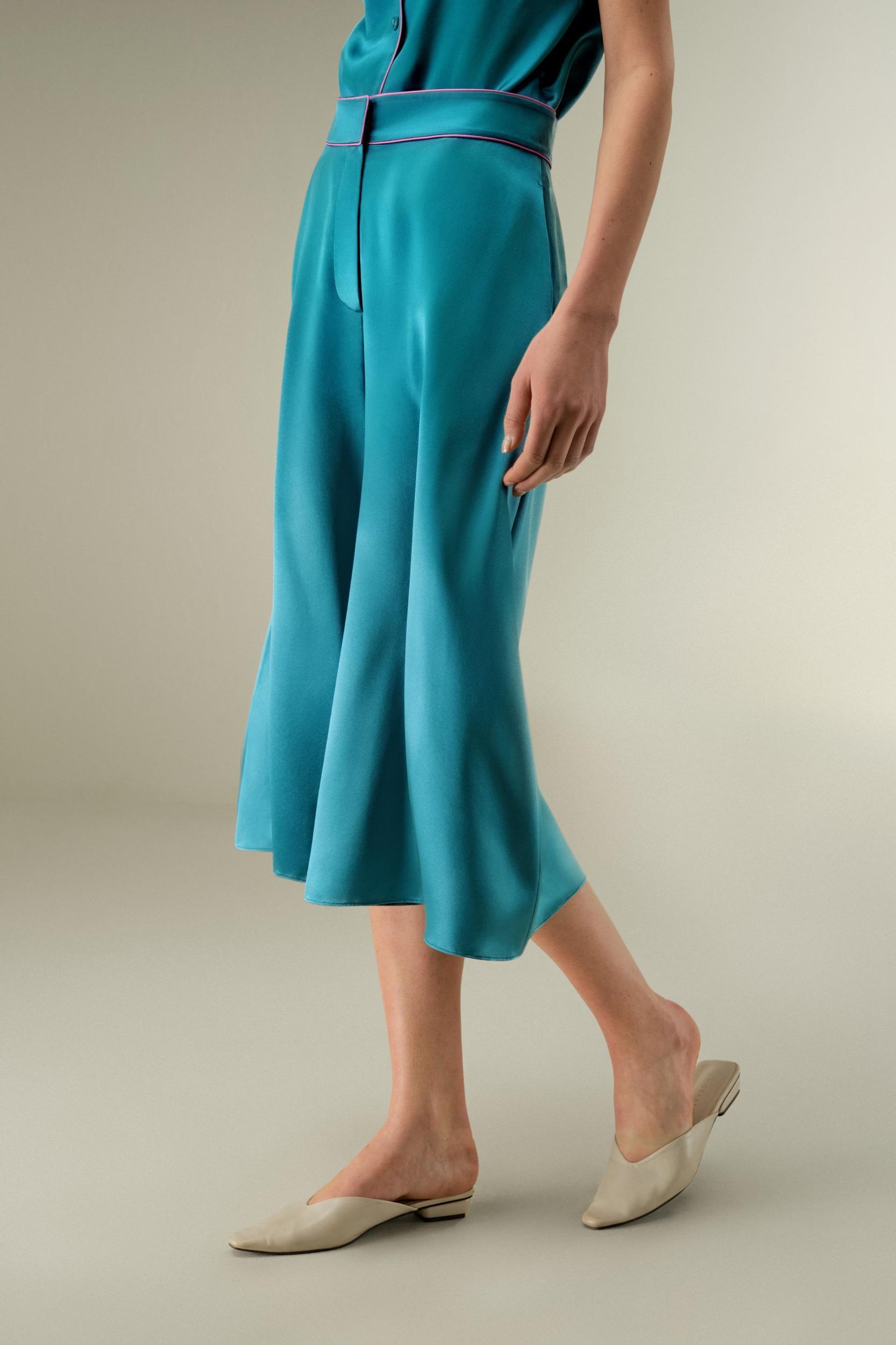 Contrast-Trimmed Silk Culottes Product Image