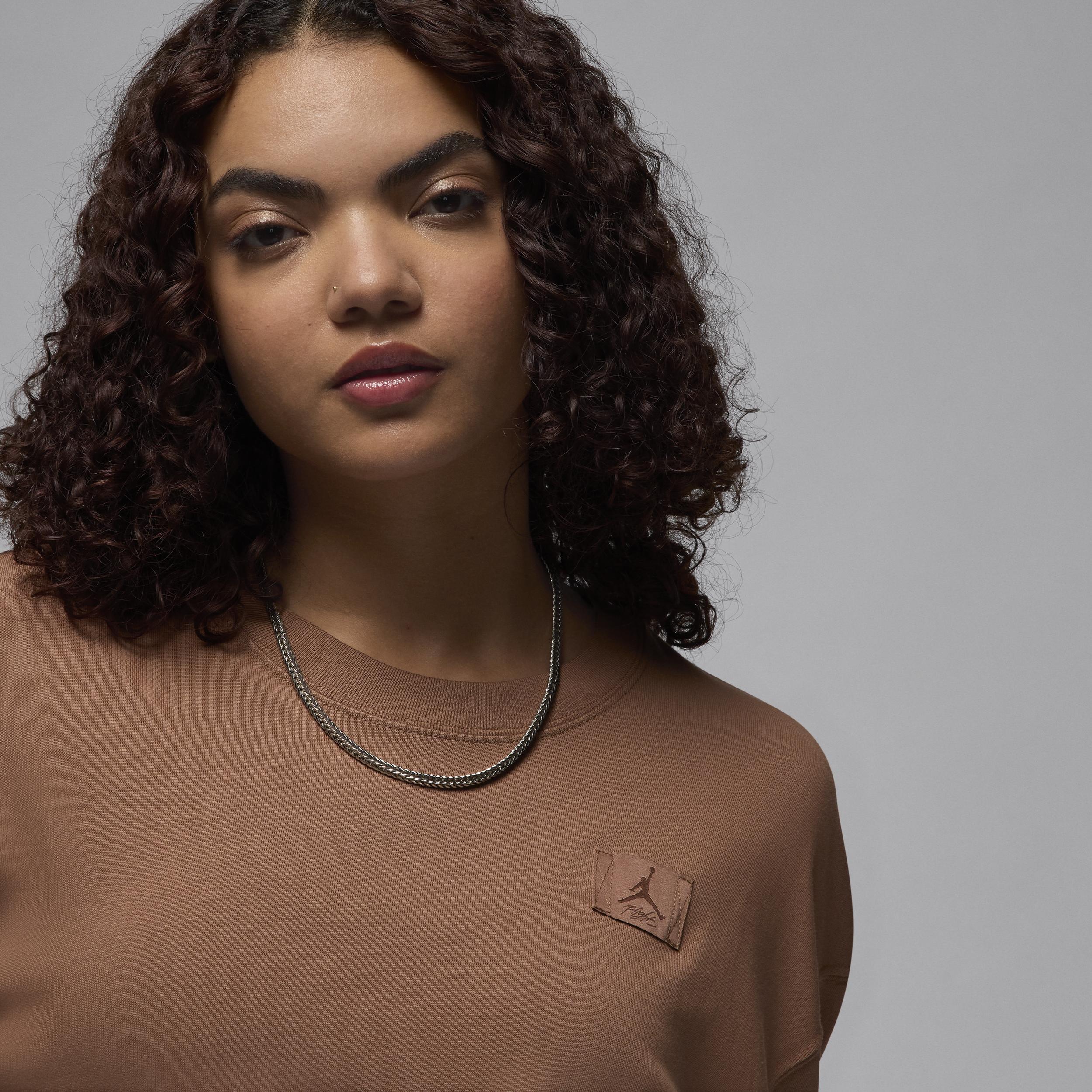 Jordan Women's Oversized Long-Sleeve T-Shirt Product Image