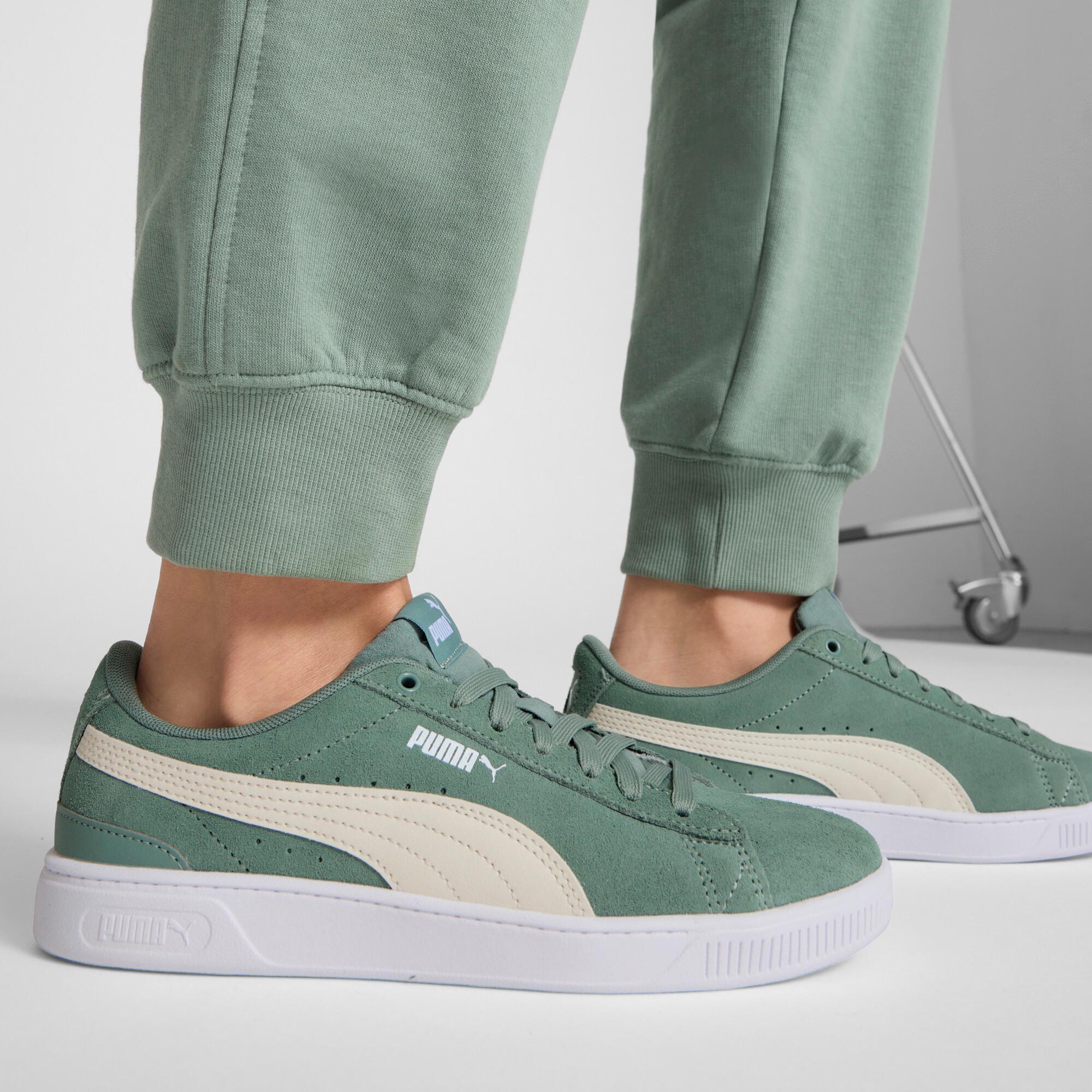 PUMA Vikky v3 Women's Wide Sneakers Product Image