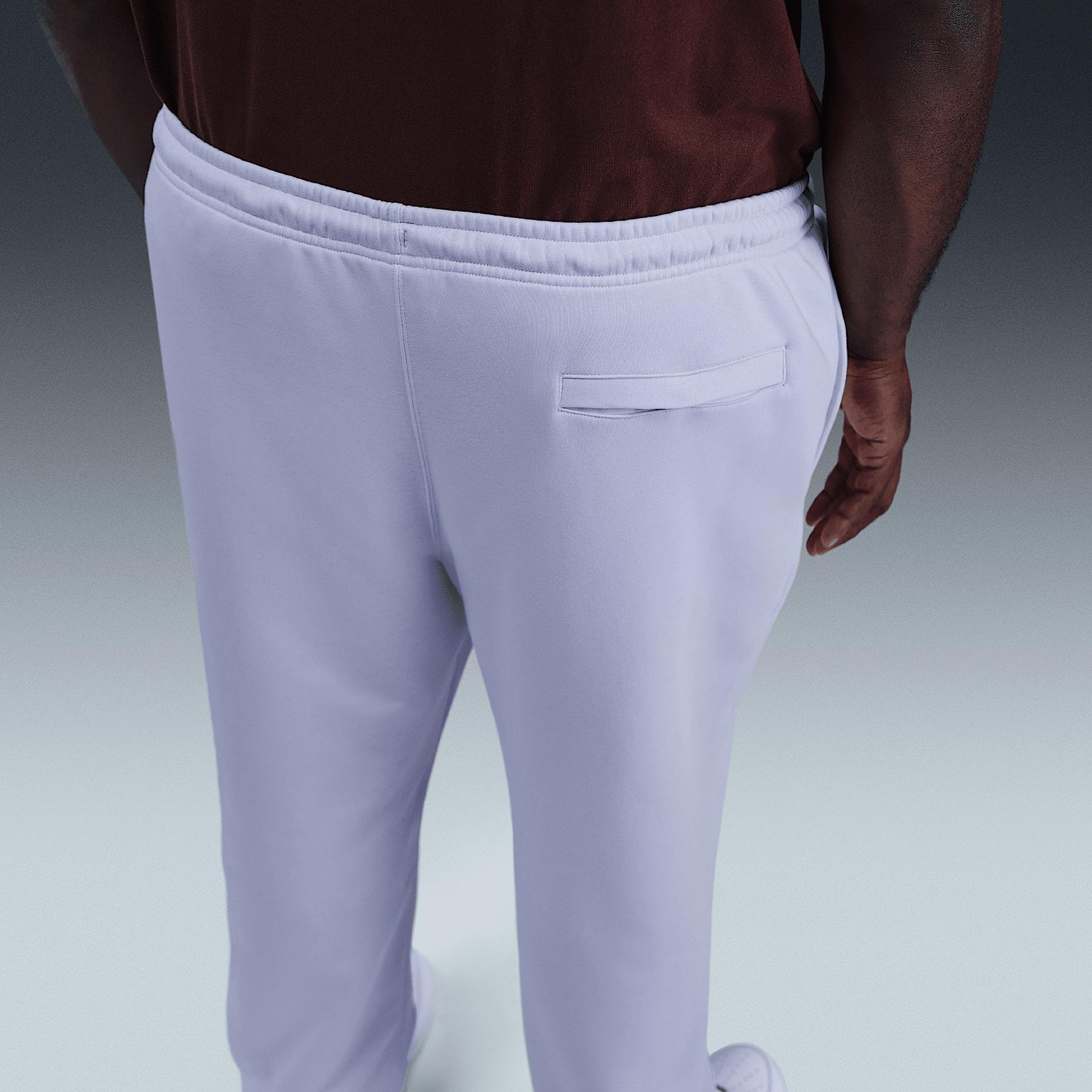 Nike Men's Club Jogger Pants Product Image