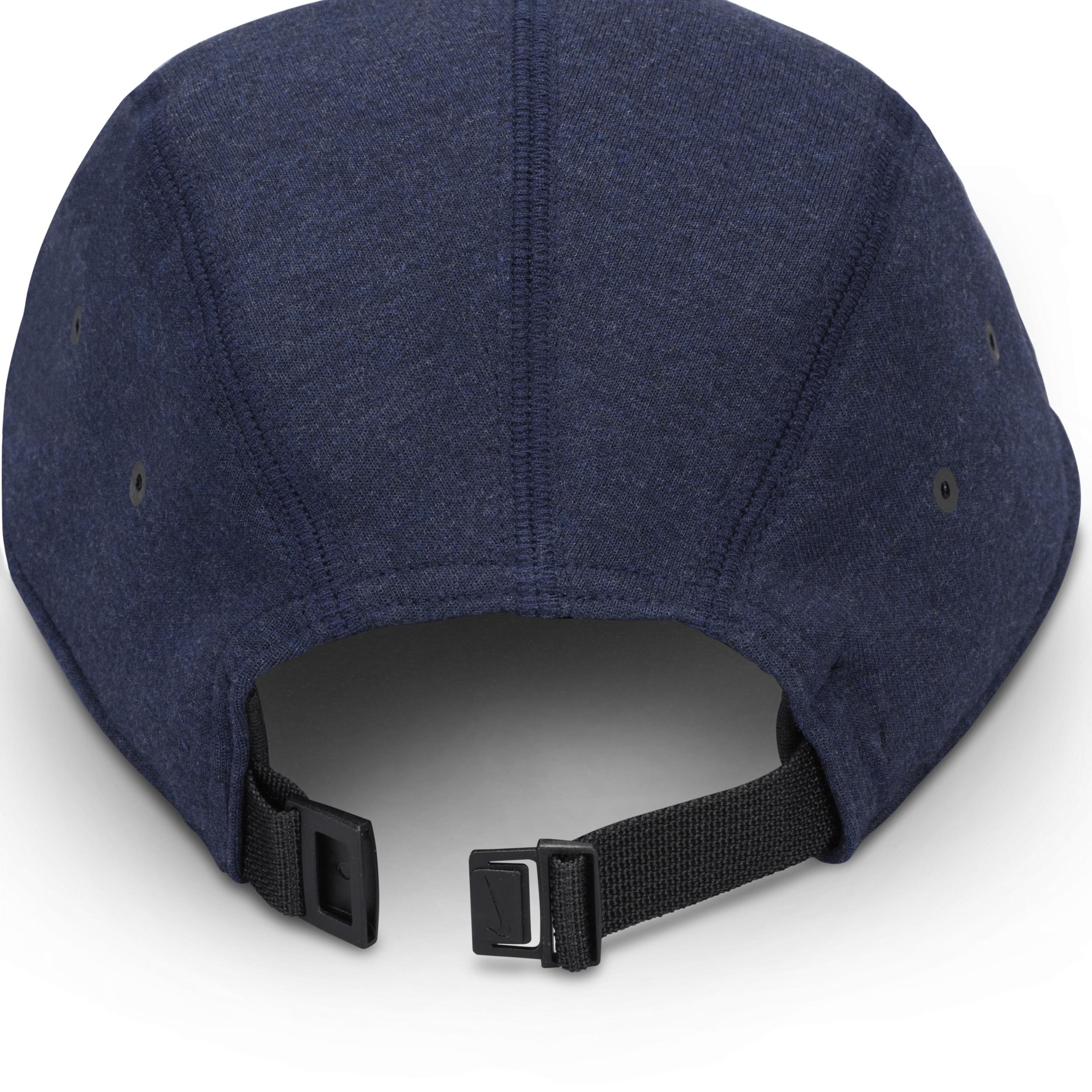 Nike Fly Cap Unstructured Flat Bill Tech Fleece Cap Product Image