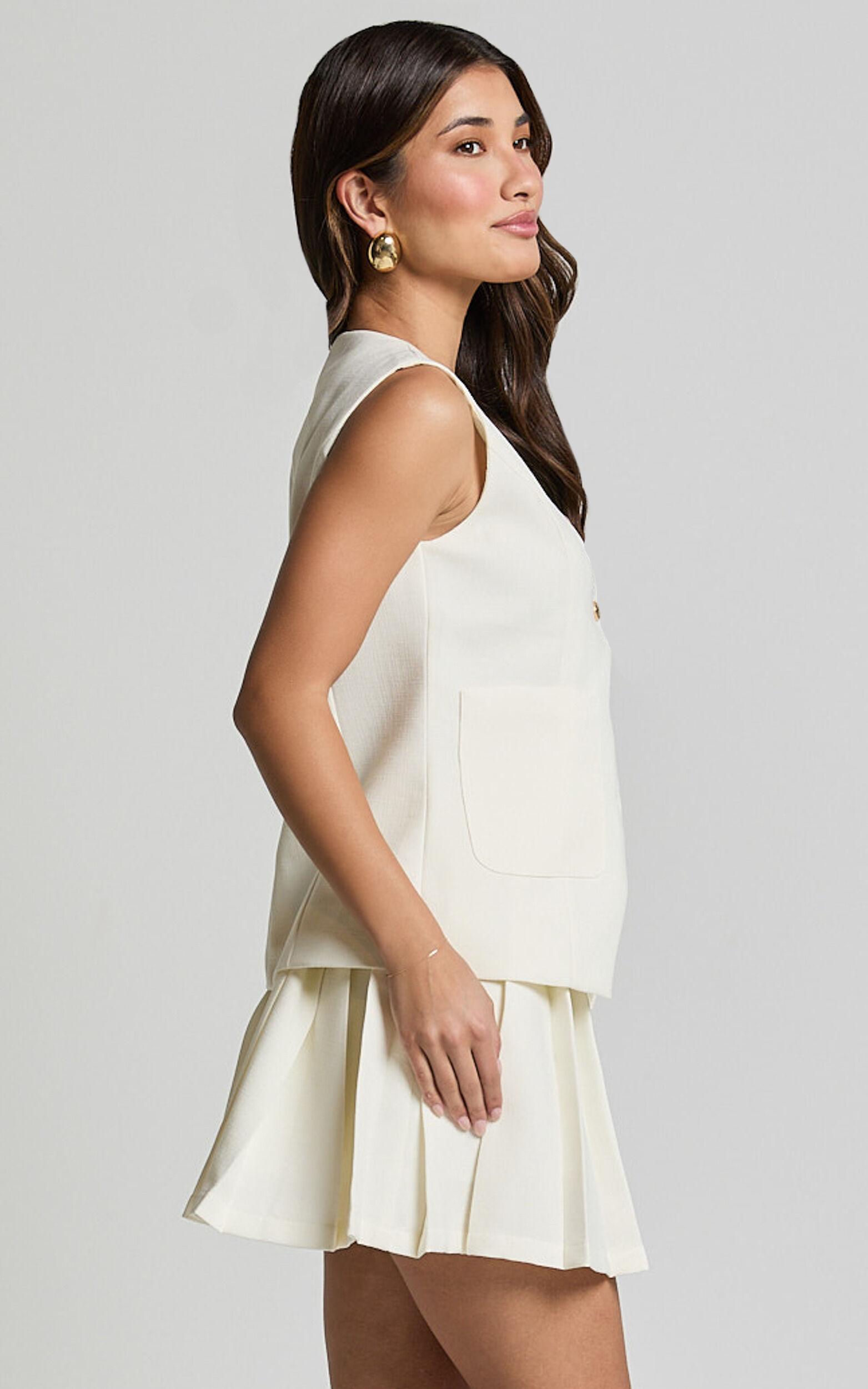 Tyla Top - Scoop Neck Pocket Hardware Detail Button Up Vest in White Product Image