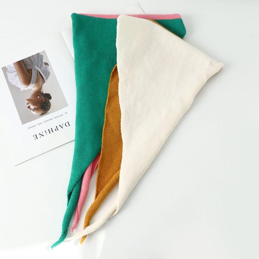 Twill Triangle Knit Scarf Product Image