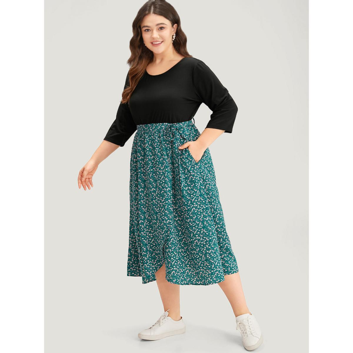 Plus Size Ditsy Floral Patchwork Pocket Belted Crew Neck Dress Black Women Casual Belted Round Neck Elbow-length sleeve Curvy Midi Dress BloomChic 12/L Product Image