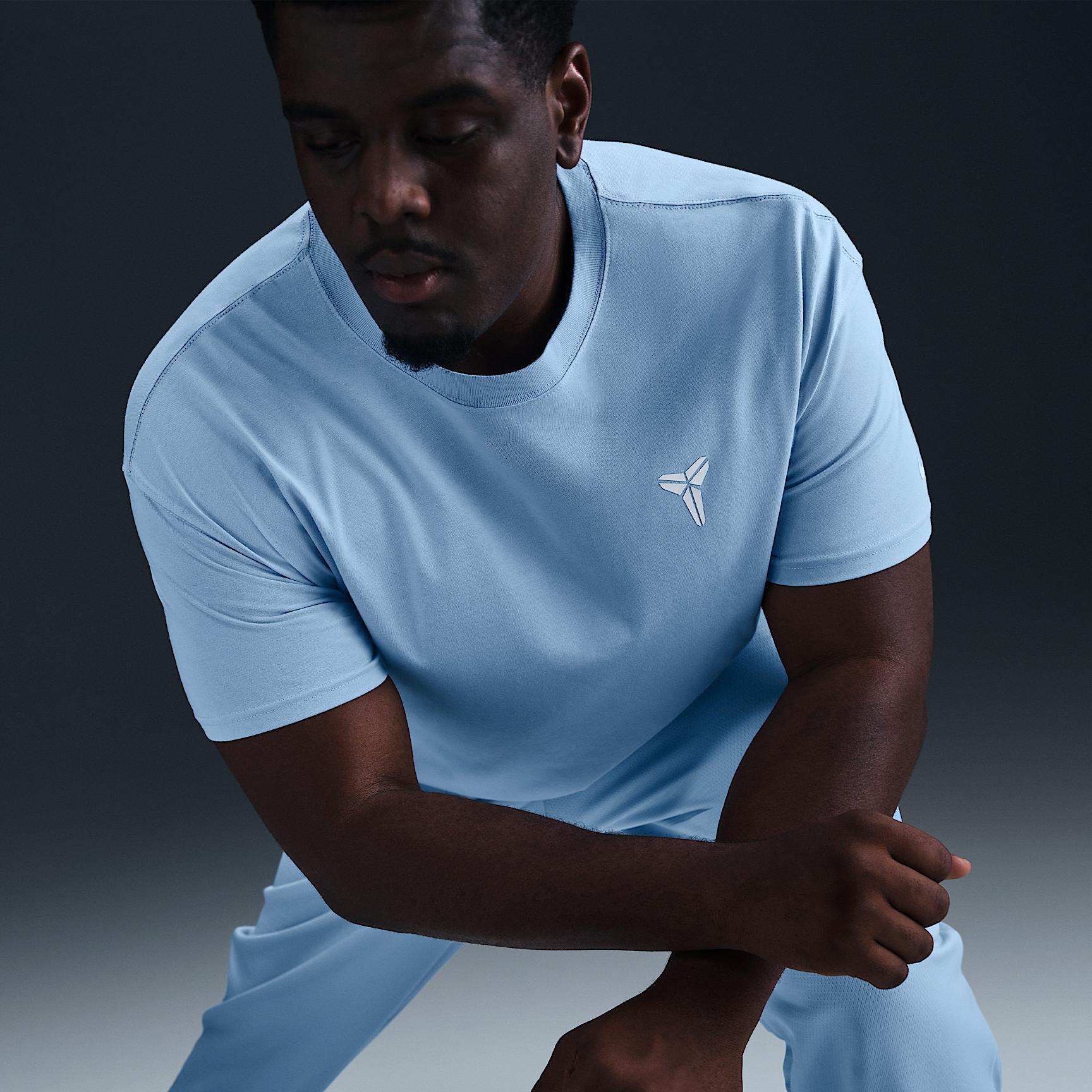 Nike Men's Kobe Basketball T-Shirt Product Image