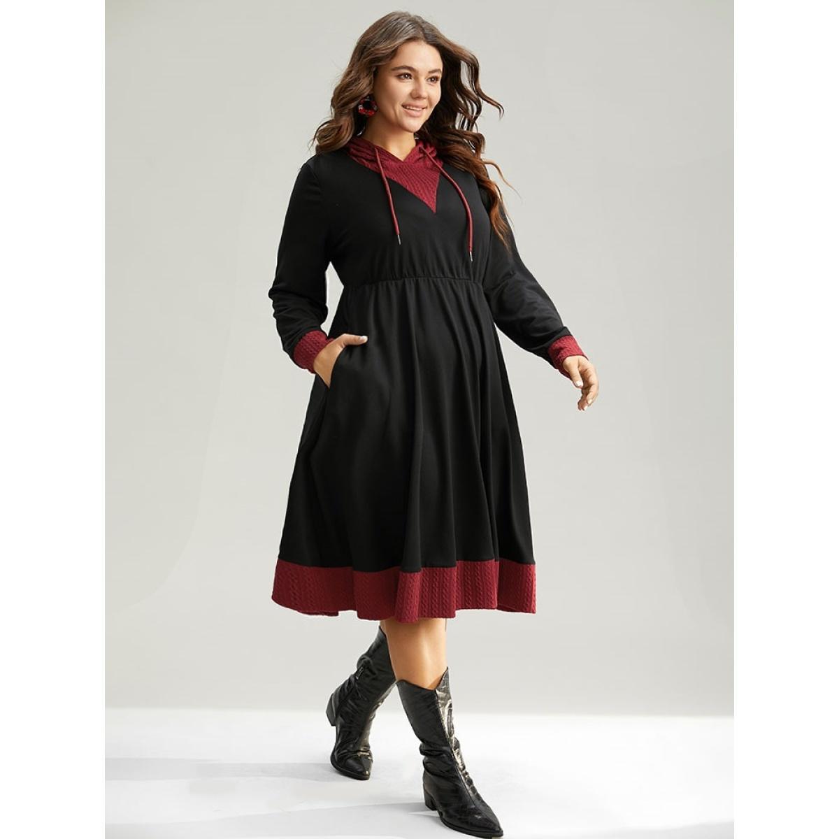 Plus Size Christmas Textured Contrast Hooded Drawstring Dress Black Women Casual Gathered Hooded Long Sleeve Curvy Midi Dress BloomChic 10/M Product Image