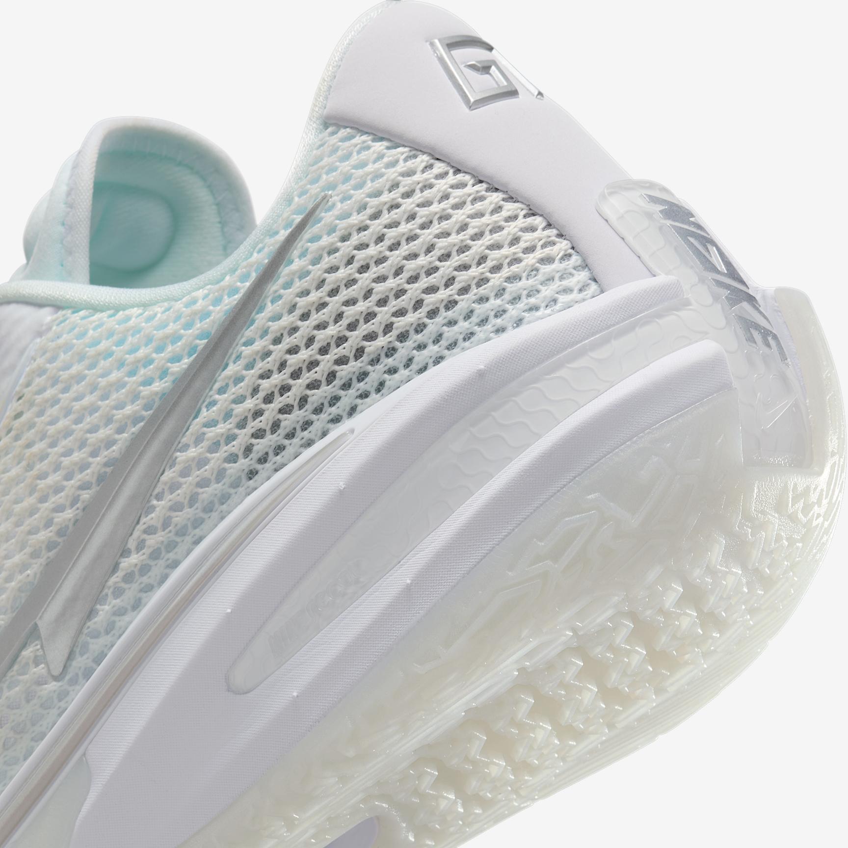 Nike G.T. Cut Basketball Shoes Product Image