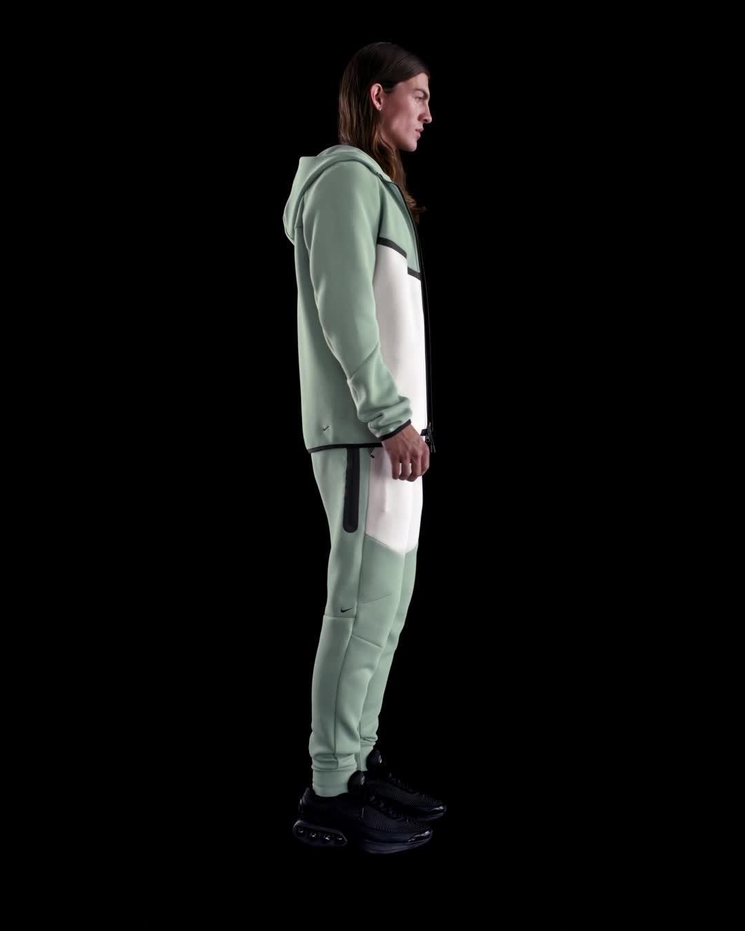 Nike Men's Tech Fleece Windrunner Full-Zip Jacket Product Image