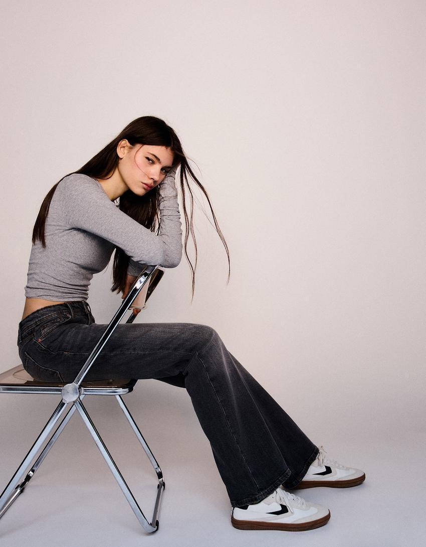 Low waist boot-cut jeans Product Image