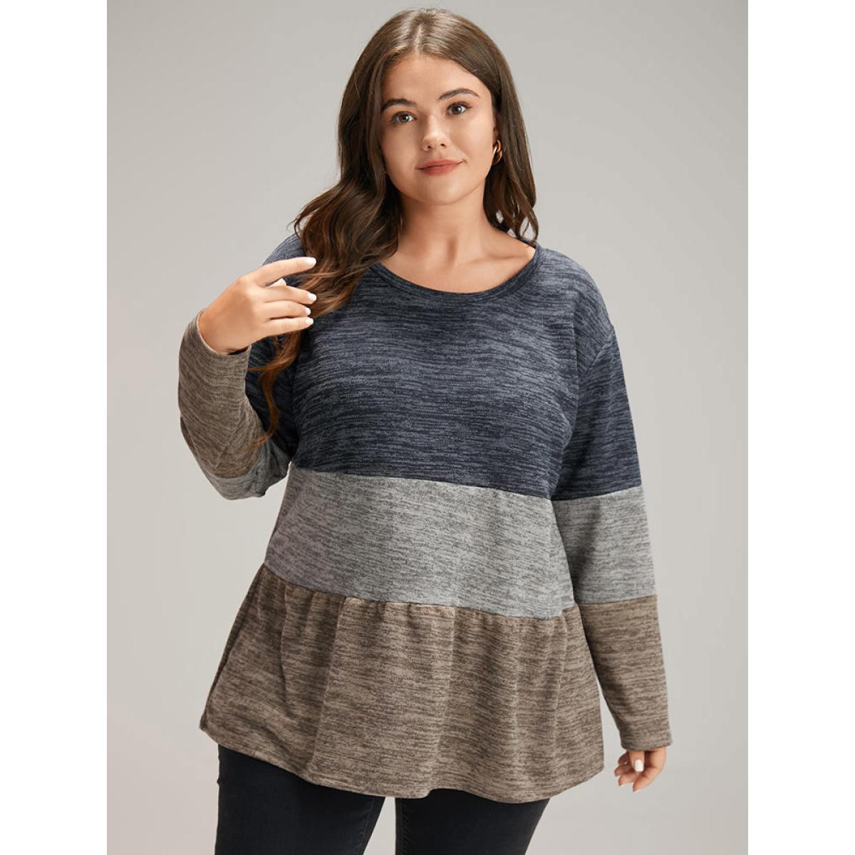 Plus Size Contrast Patchwork Gathered T-shirt Multicolor Women Casual Gathered Plain Round Neck Dailywear T-shirts BloomChic 14-16/1X Product Image