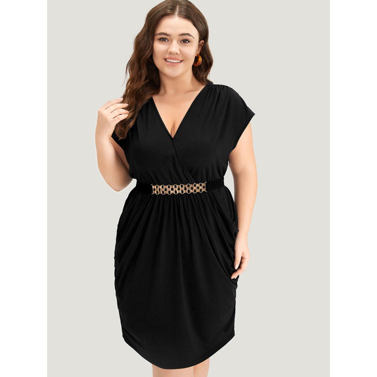 Plus Size Plain Wrap Gathered Curved Hem Metal Detail Belted Dress Black Women Office Gathered V-neck Short sleeve Curvy Knee Dress BloomChic 22-24/3X Product Image