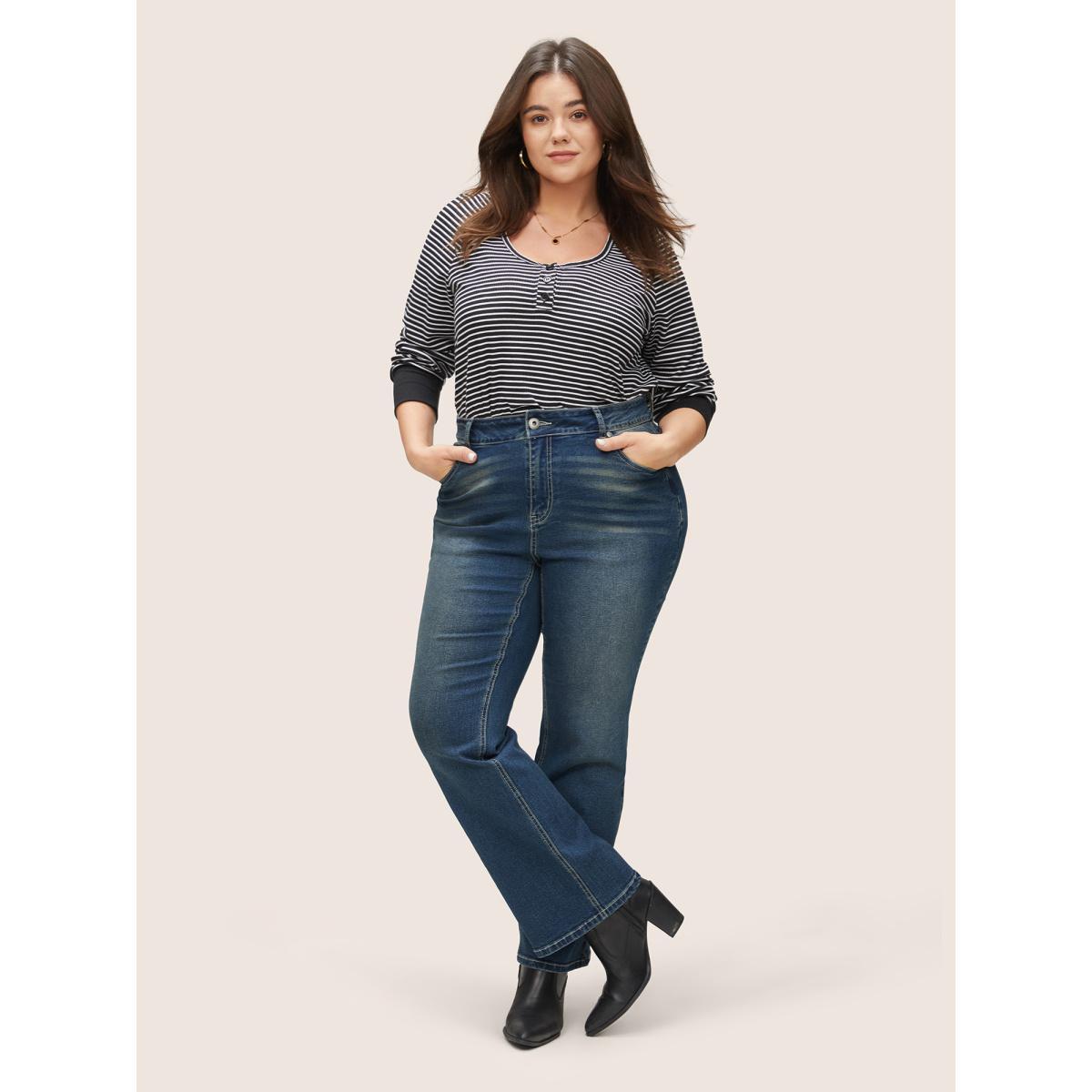 Plus Size Straight Leg Vintage Full Length Jeans Women Aegean Casual Plain Plain High stretch Pocket Jeans BloomChic 12/L Product Image