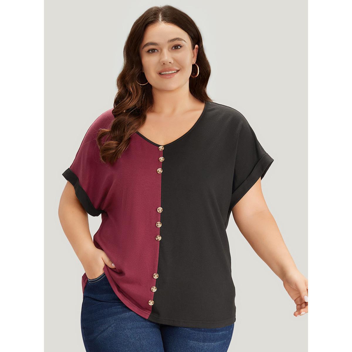 Plus Size Colorblock Contrast Button Detail Roll Batwing Sleeve T-shirt Black Women Casual Contrast Colorblock Scoop Neck Dailywear T-shirts BloomChic 28/5X Product Image