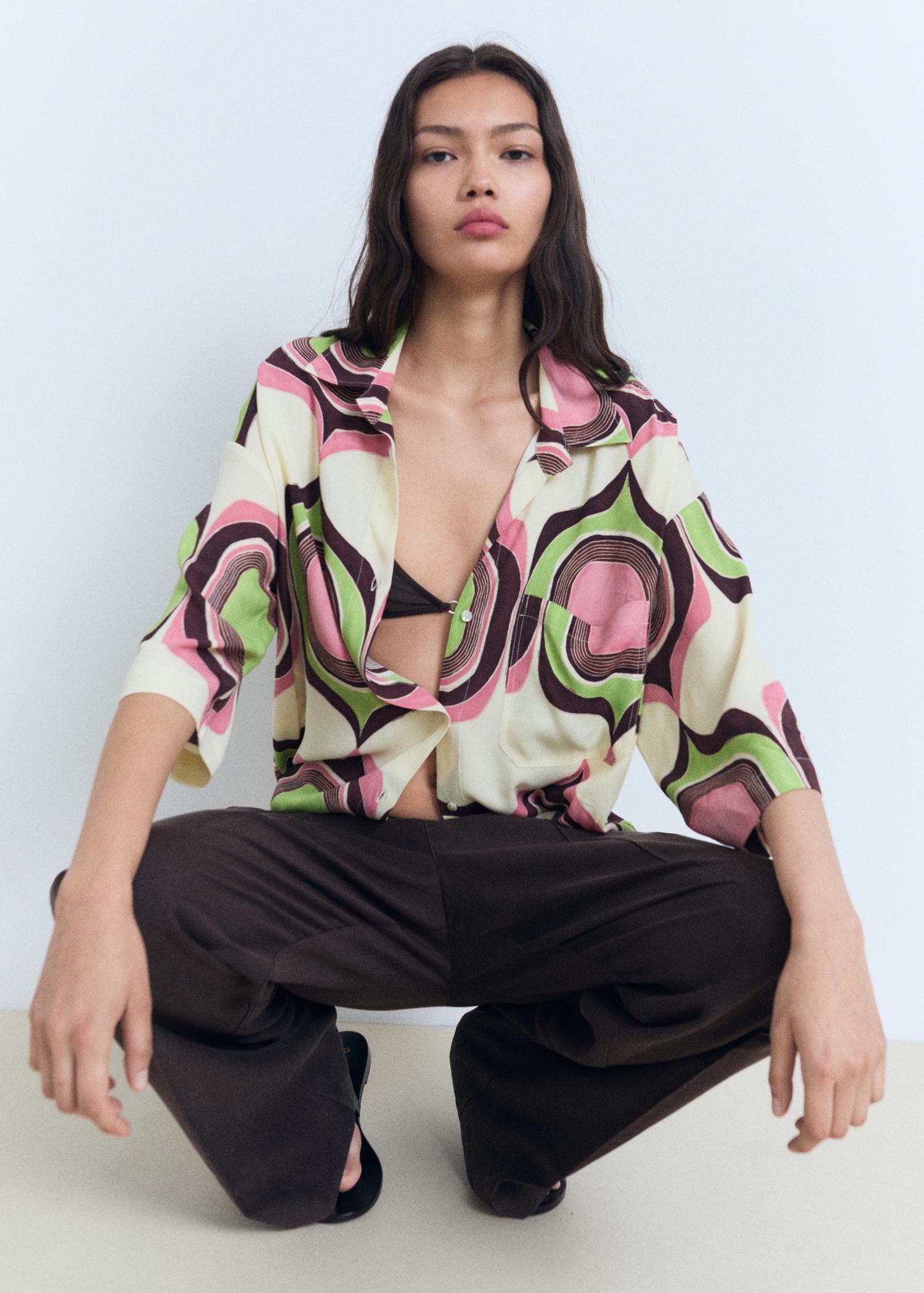 Geometric print blouse - Women | MANGO USA Product Image