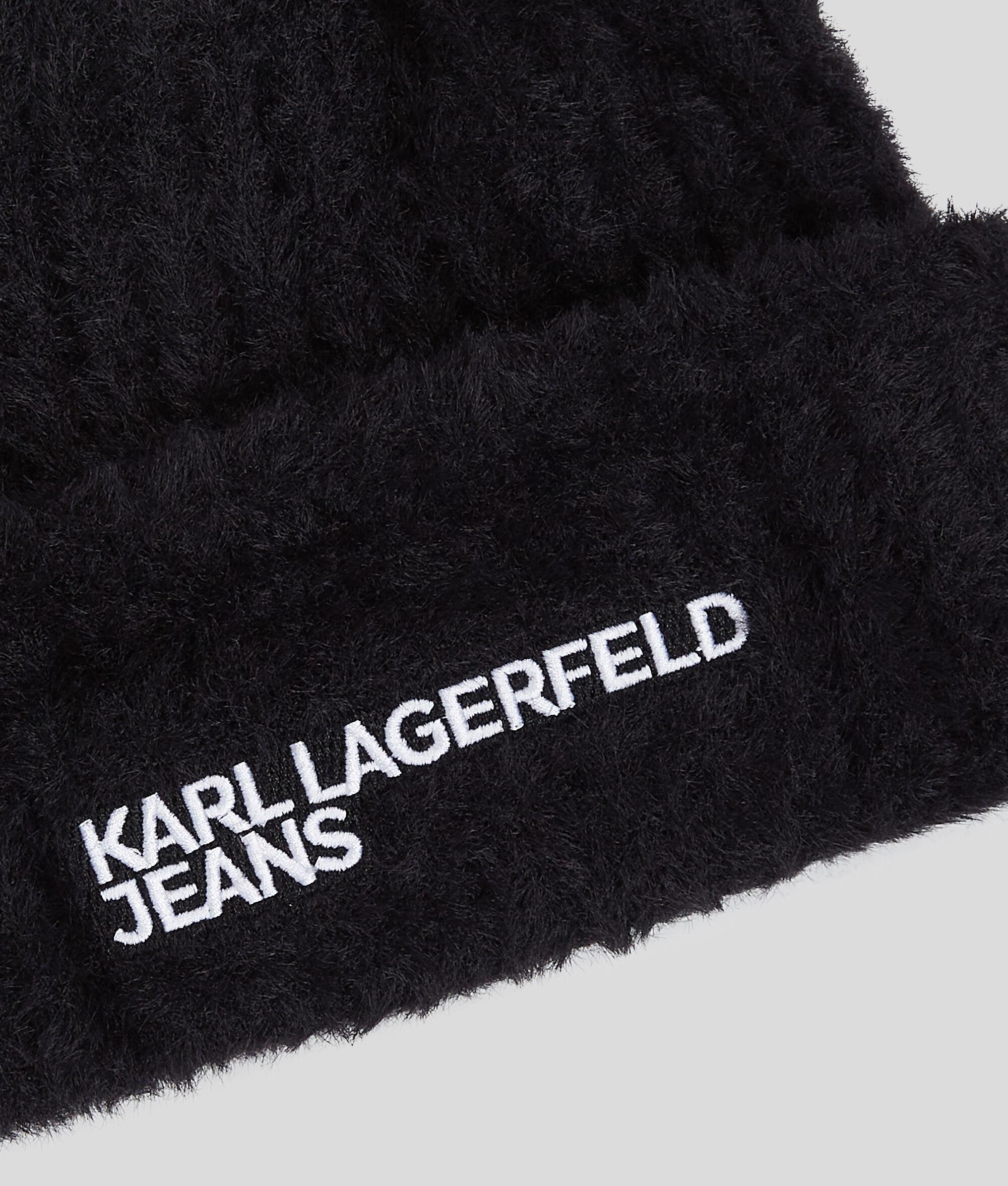 FLUFFY BEANIE Product Image