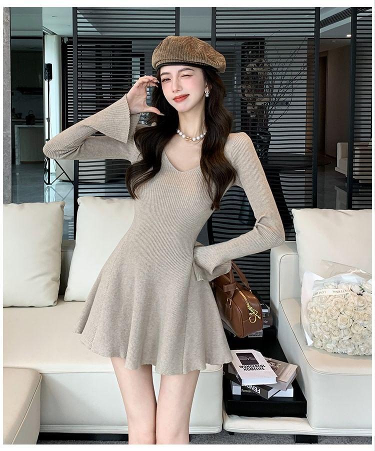 Long-Sleeve V-Neck Ribbed Mini A-Line Knit Dress Product Image