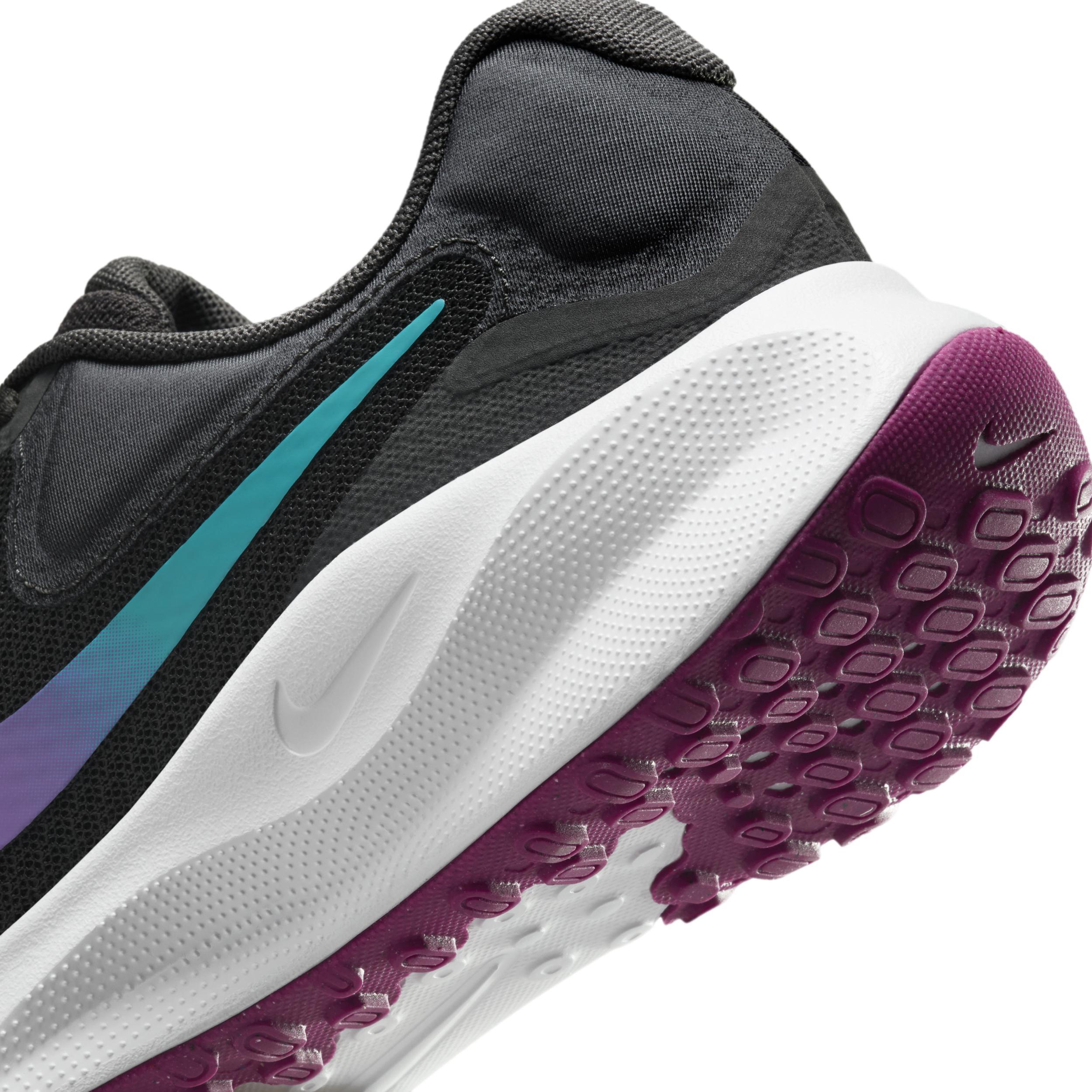 Nike Womens Revolution 7 Road Running Shoes Product Image
