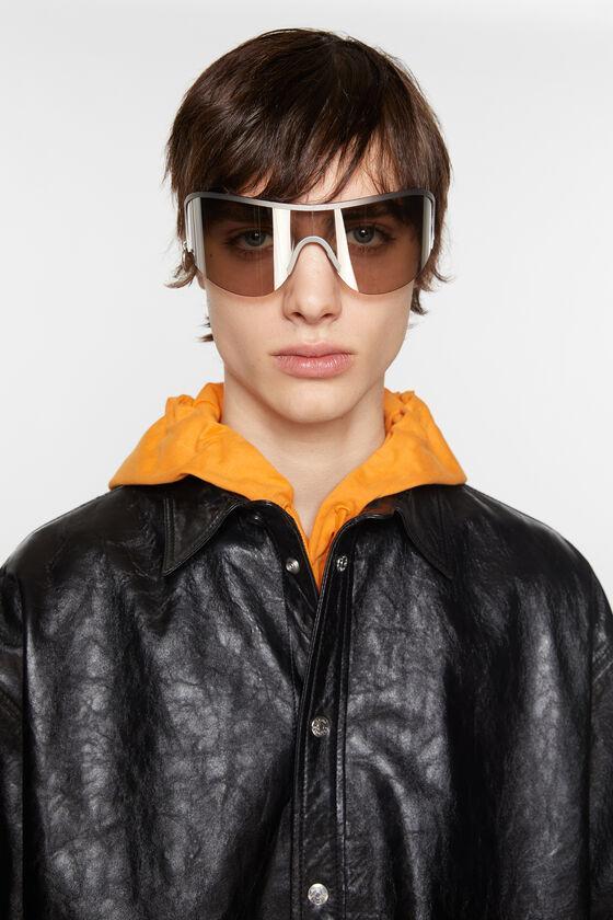 Metal frame sunglasses Product Image
