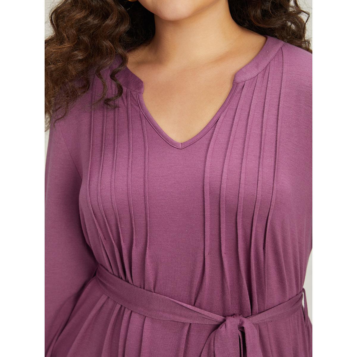 Plus Size Solid Notched Pocket Pleated Belted Dress Purple Women Casual Plain Notched collar Long Sleeve Curvy Midi Dress BloomChic 26/4X Product Image