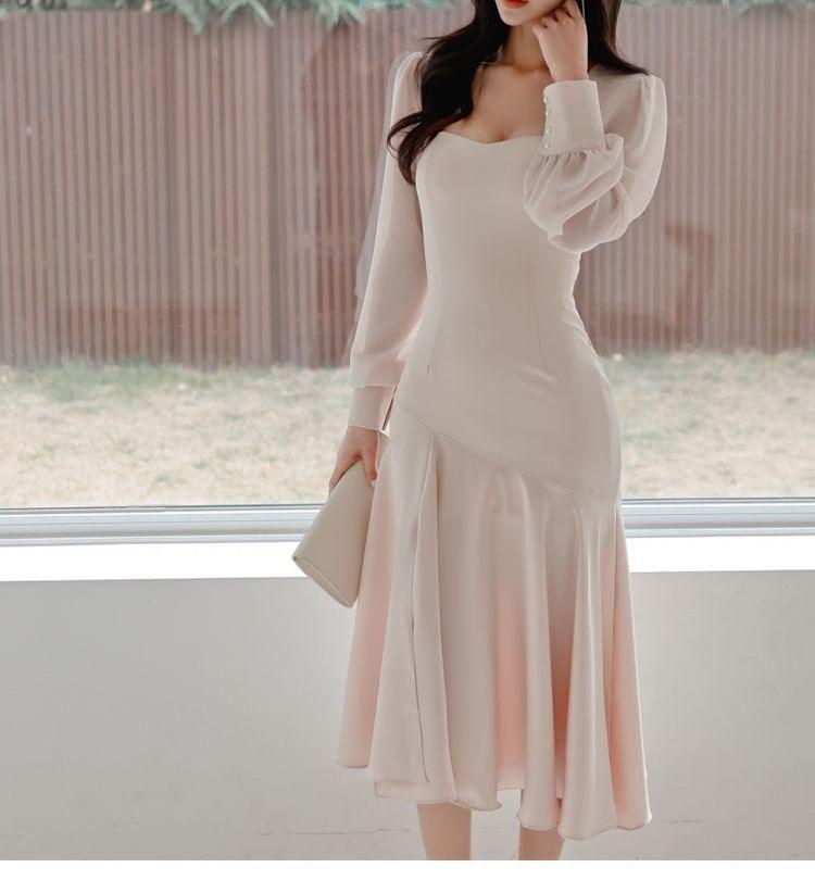 Long-Sleeve Plain Asymmetrical Midi Mermaid Dress Product Image