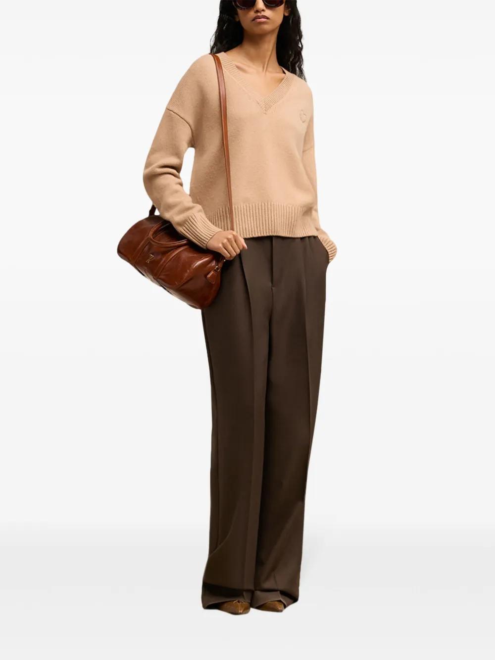 Ami de Coeur V-neck jumper Product Image
