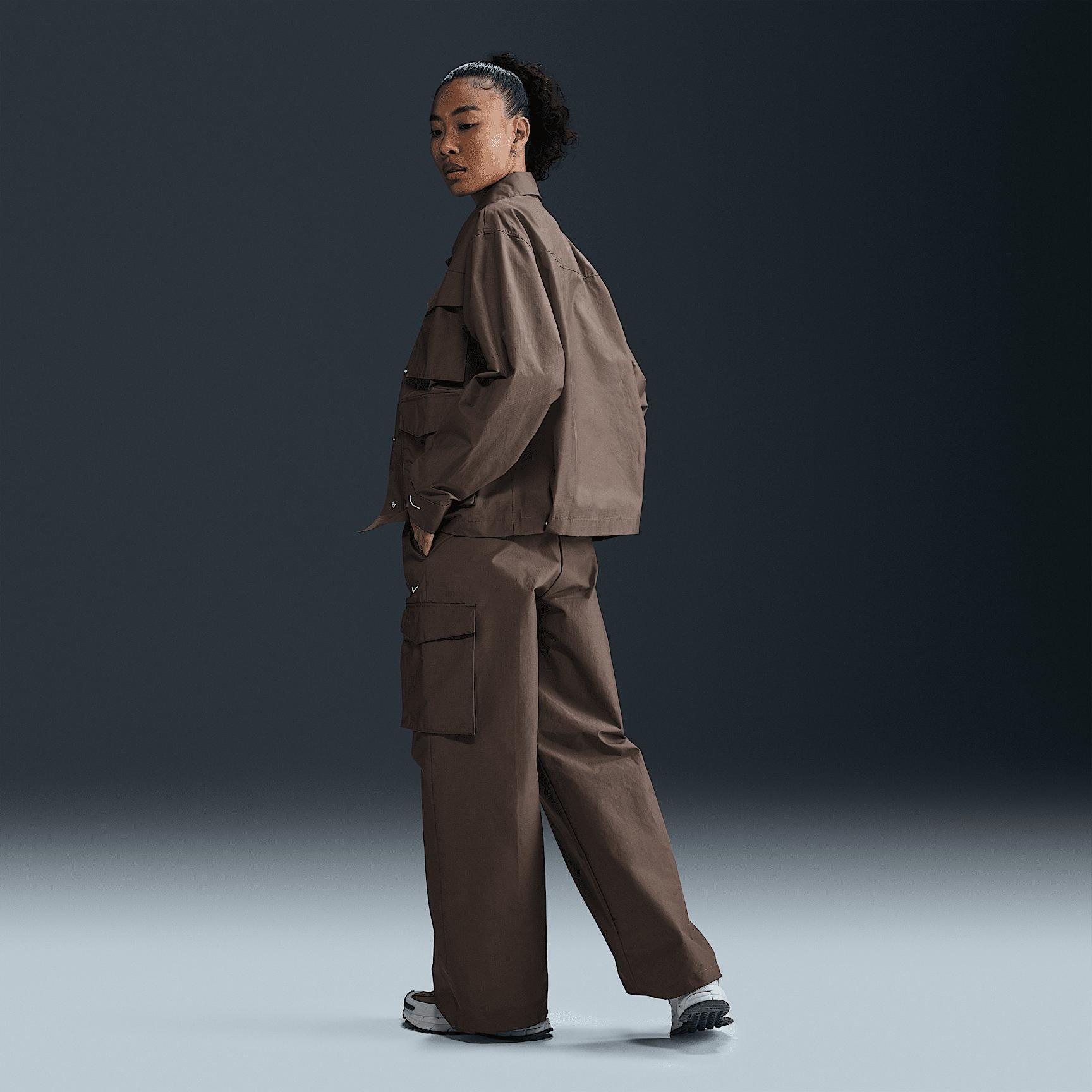 Women's Nike Sportswear Everything Wovens Mid-Rise Cargo Pants Product Image