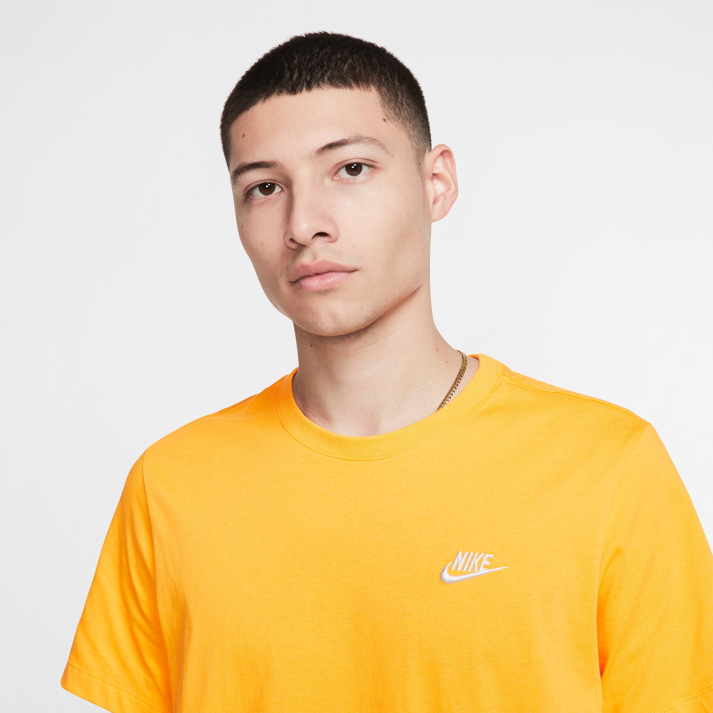 Men's Nike Sportswear Club T-Shirt Product Image