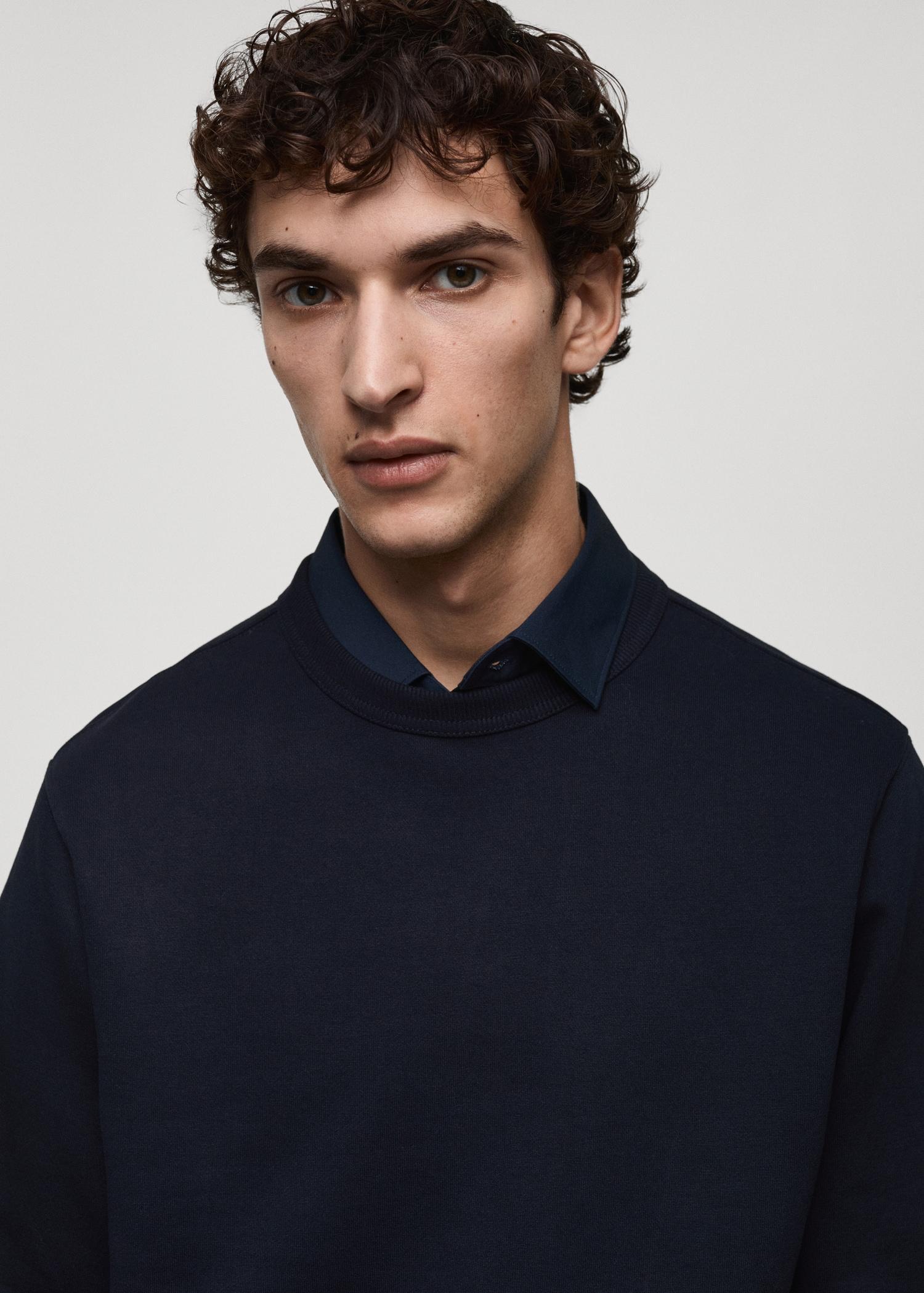 Regular-fit cotton sweatshirt - Men | MANGO USA Product Image