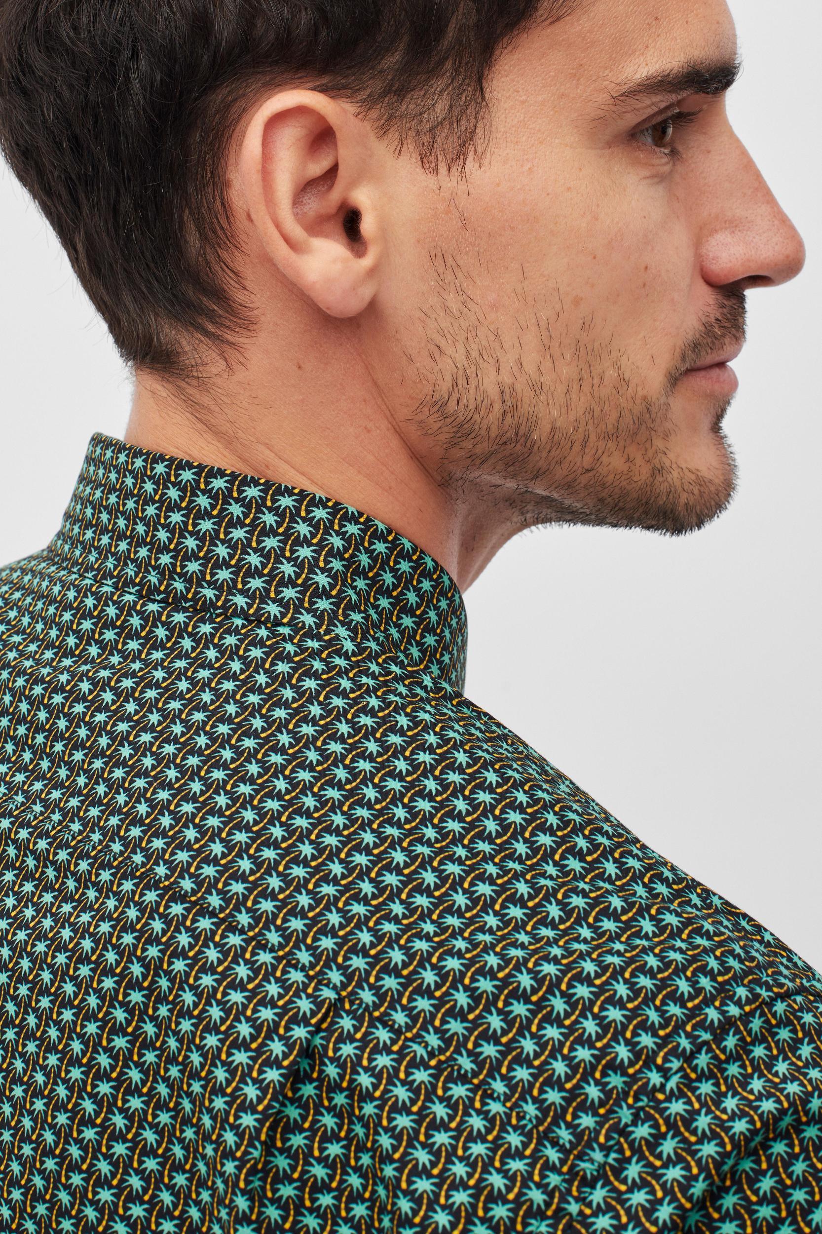 Riviera Short Sleeve Shirt Product Image