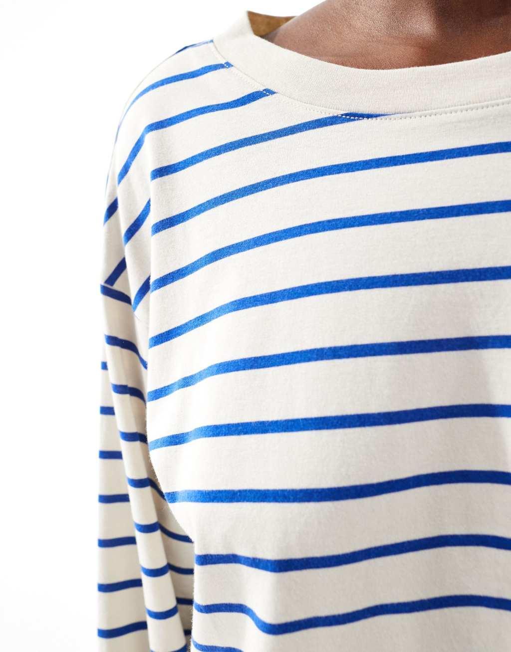 Monki long sleeve t-shirt Product Image