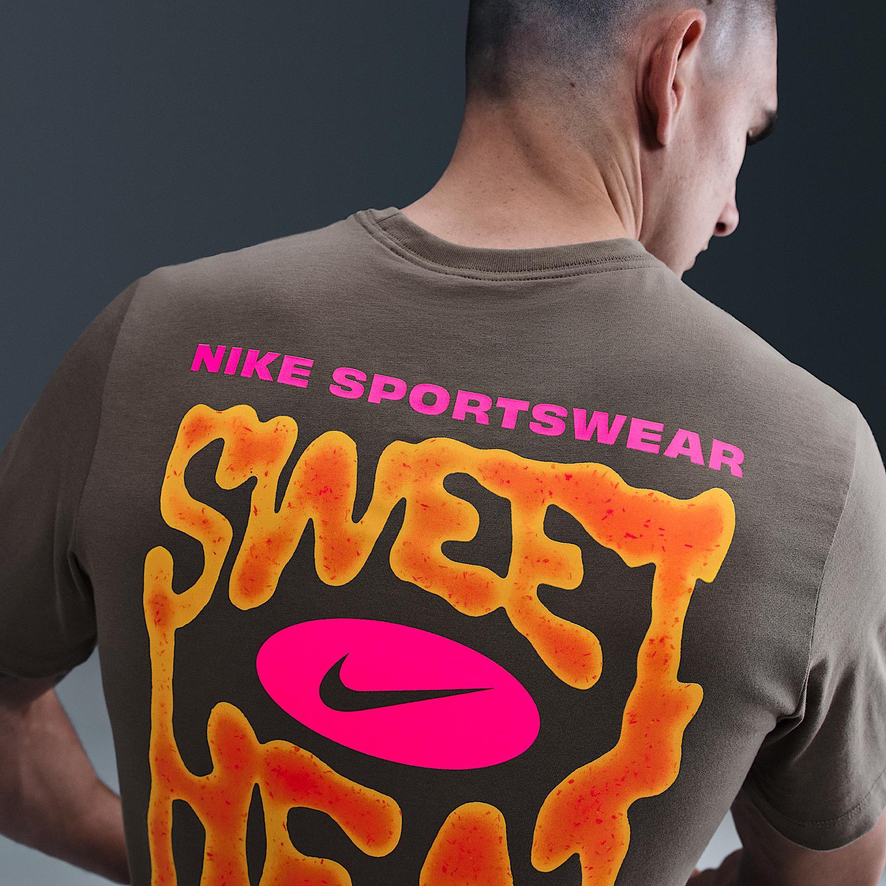 Nike Sportswear T-Shirt Product Image