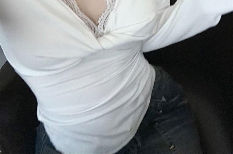 Long Sleeve V-Neck Plain Twist Lace Trim T-Shirt Product Image