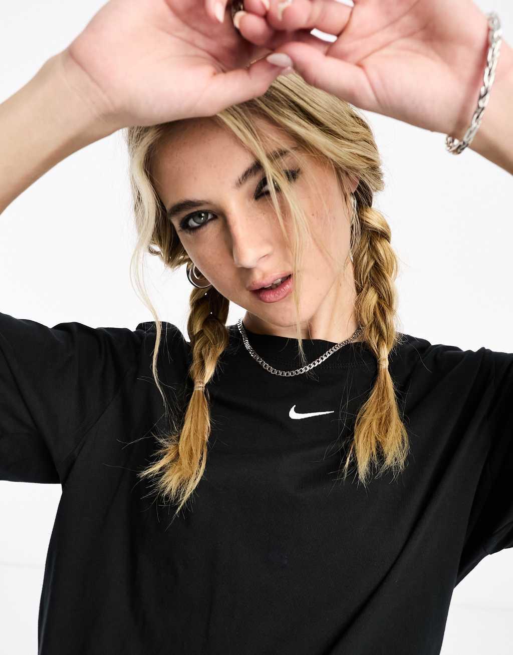 Women's Nike Sportswear Essential Tee, Size: Large, Black Product Image