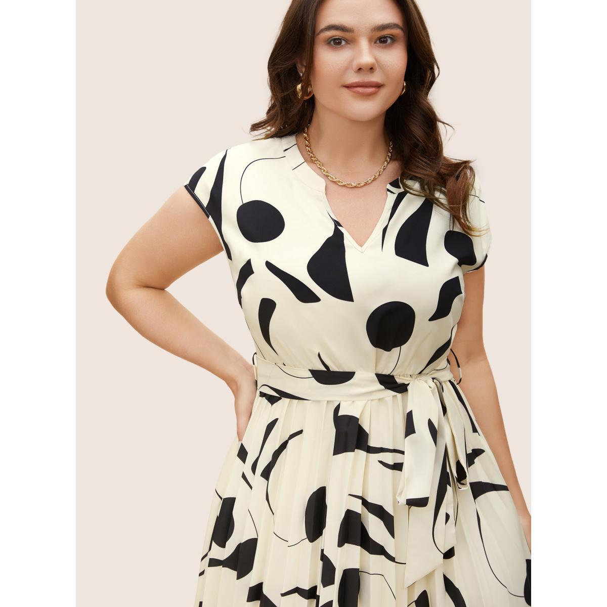 Plus Size Silhouette Floral Print Cap Sleeve Midi Dress Ivory Women At the Office Belted Flat collar with V-notch Cap Sleeve Curvy BloomChic 10/M Product Image