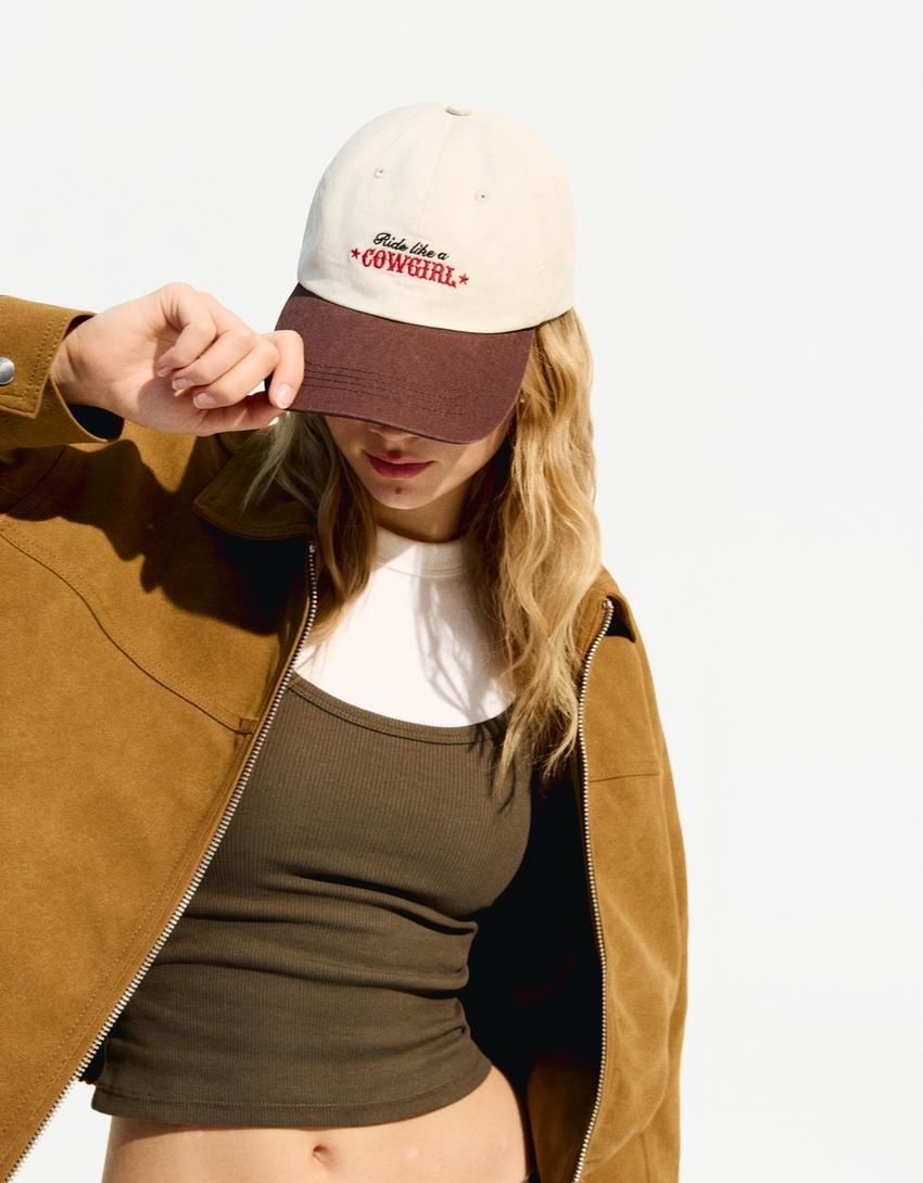 Embroidered cap Product Image