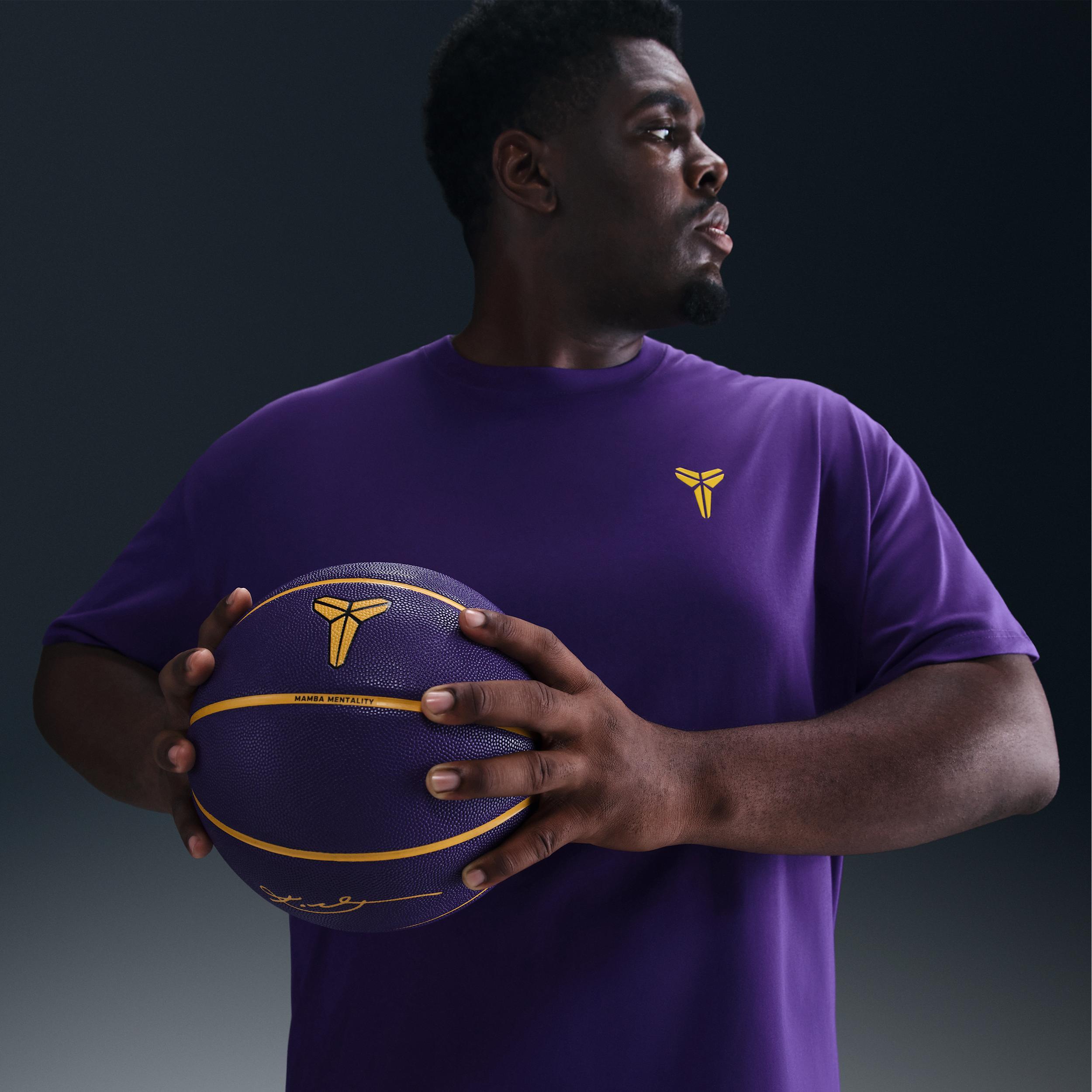 Nike Men's Kobe Basketball T-Shirt Product Image