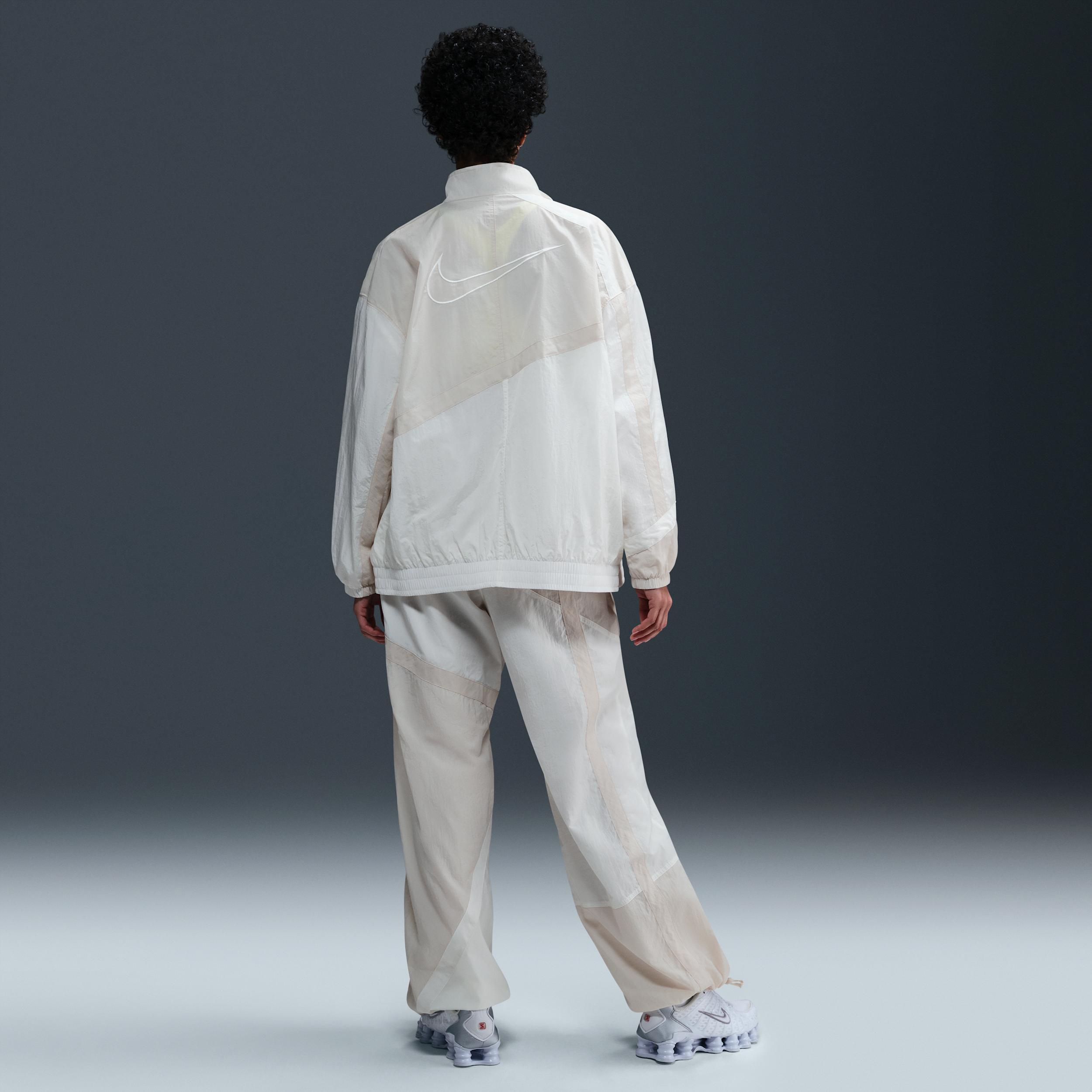 Women's Nike Sportswear Oversized Woven Jacket Product Image