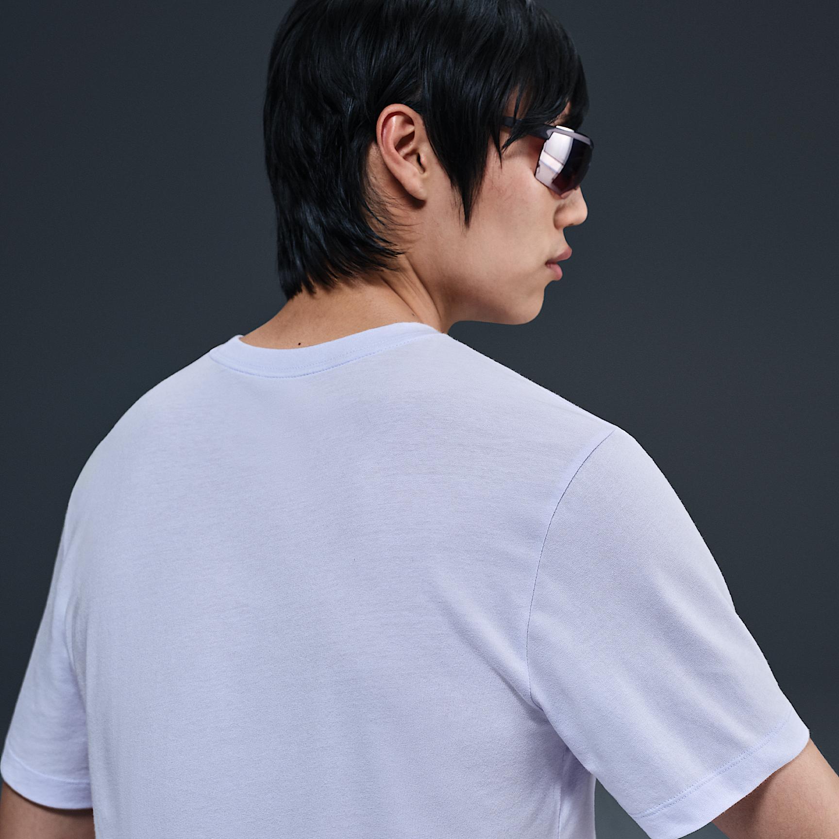 Nike Sportswear Swoosh Men's T-Shirt Product Image