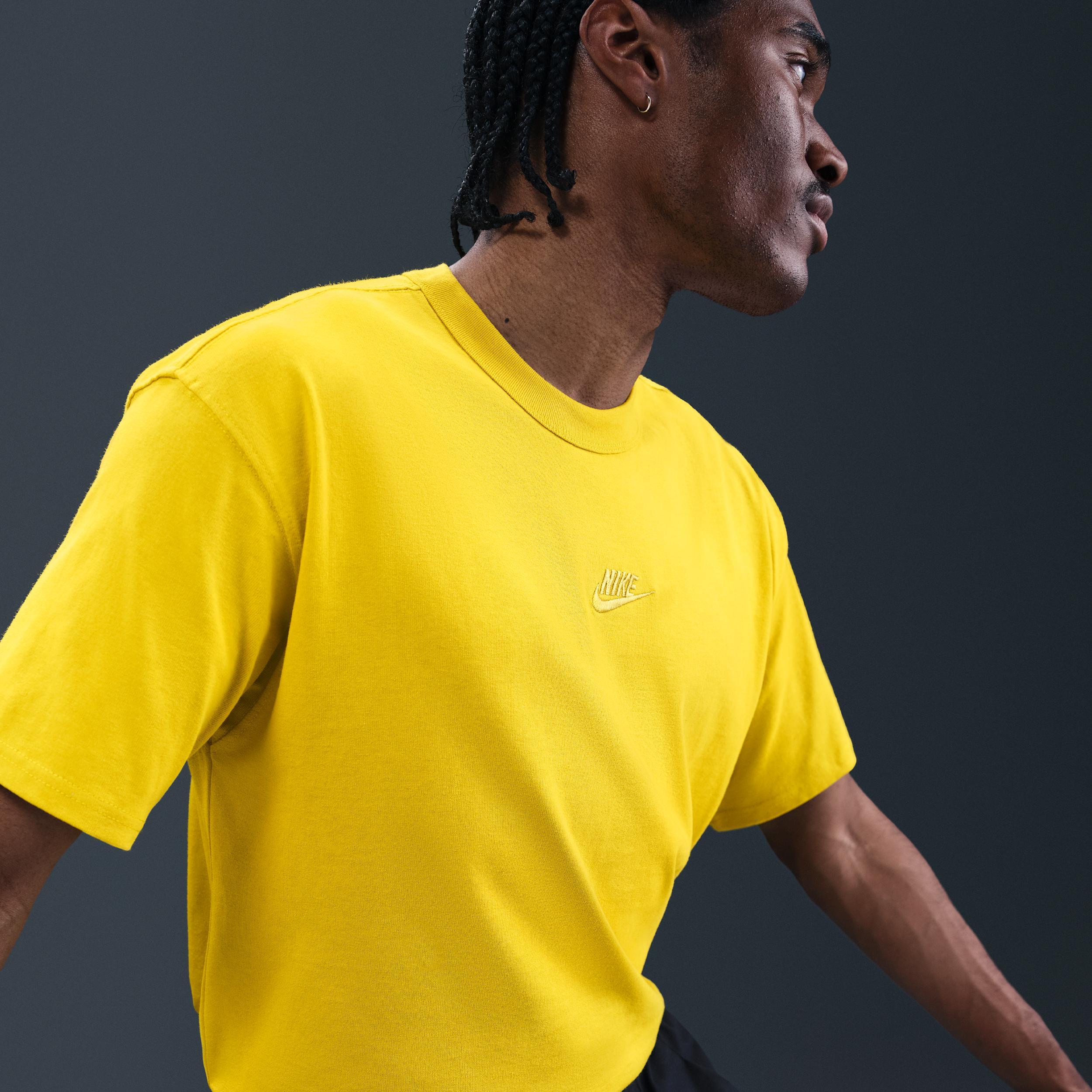 Men's Nike Sportswear Premium Essentials T-Shirt Product Image