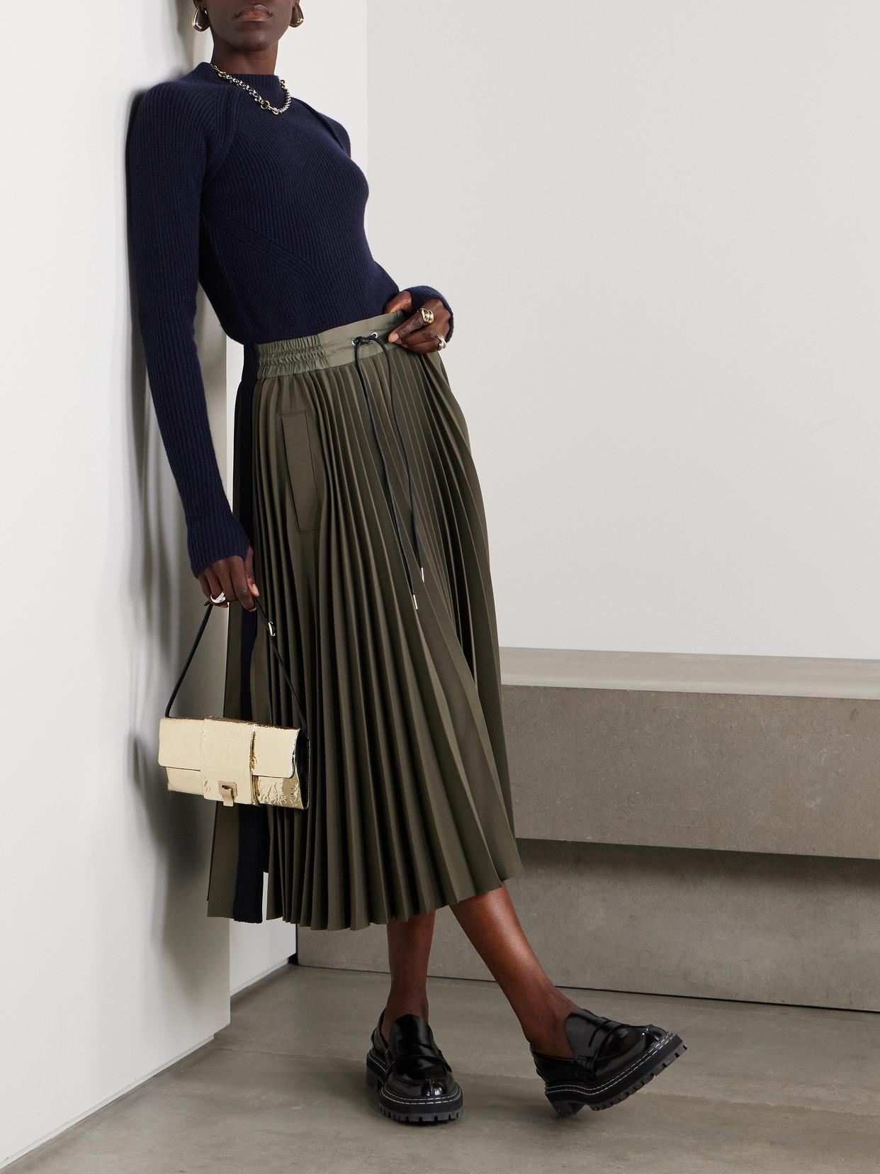 SACAI Ribbed-knit Trimmed Pleated Tech-jersey Midi Skirt In 501 Khaki Product Image