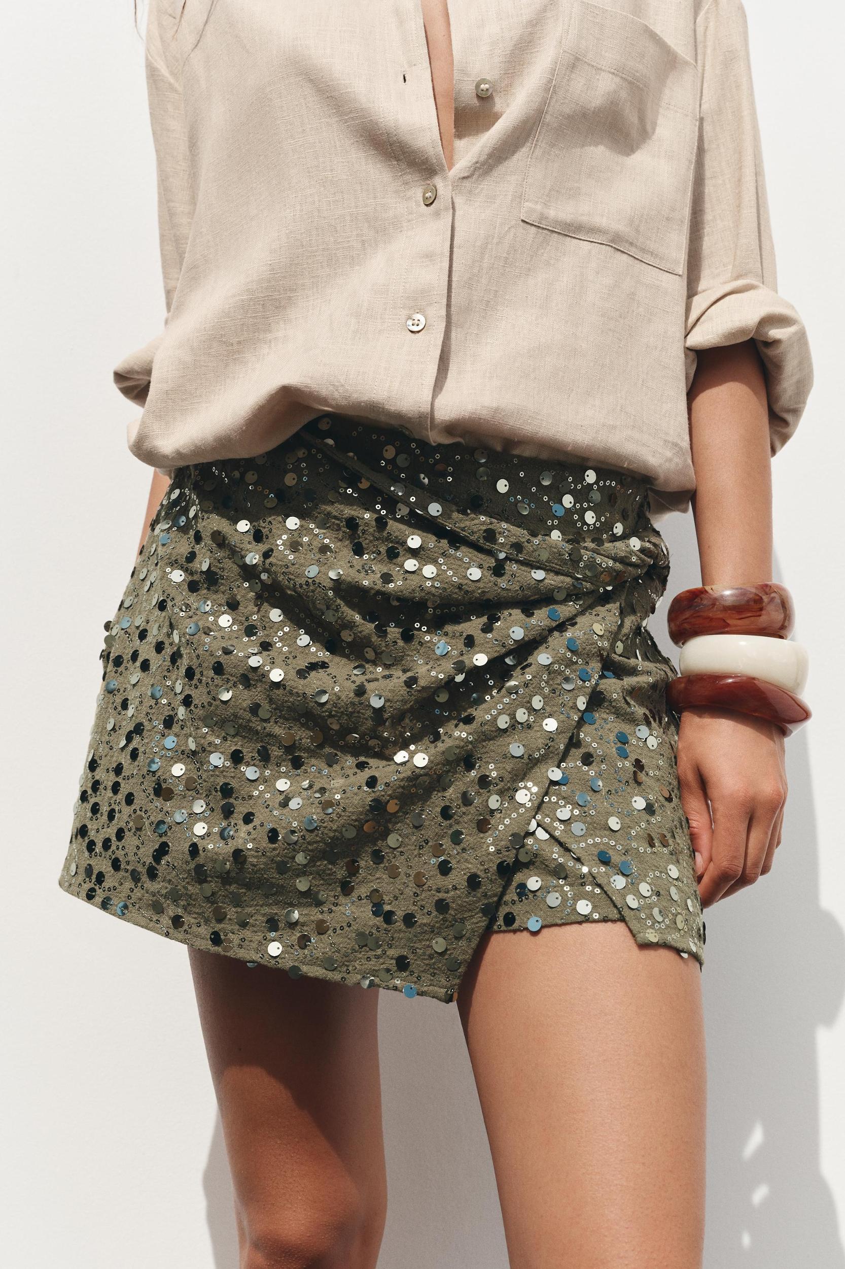 KNOTTED SEQUIN SKORT Product Image