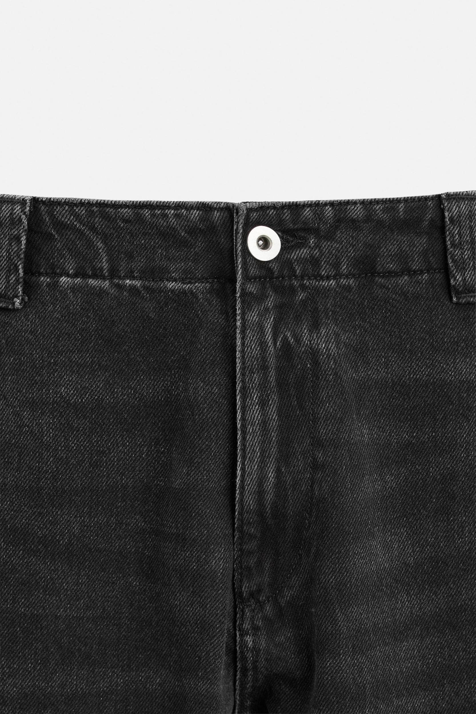 FLARED FIT ZIPPERED JEANS Product Image