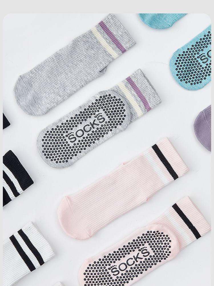 Striped Ribbed Yoga Socks Product Image
